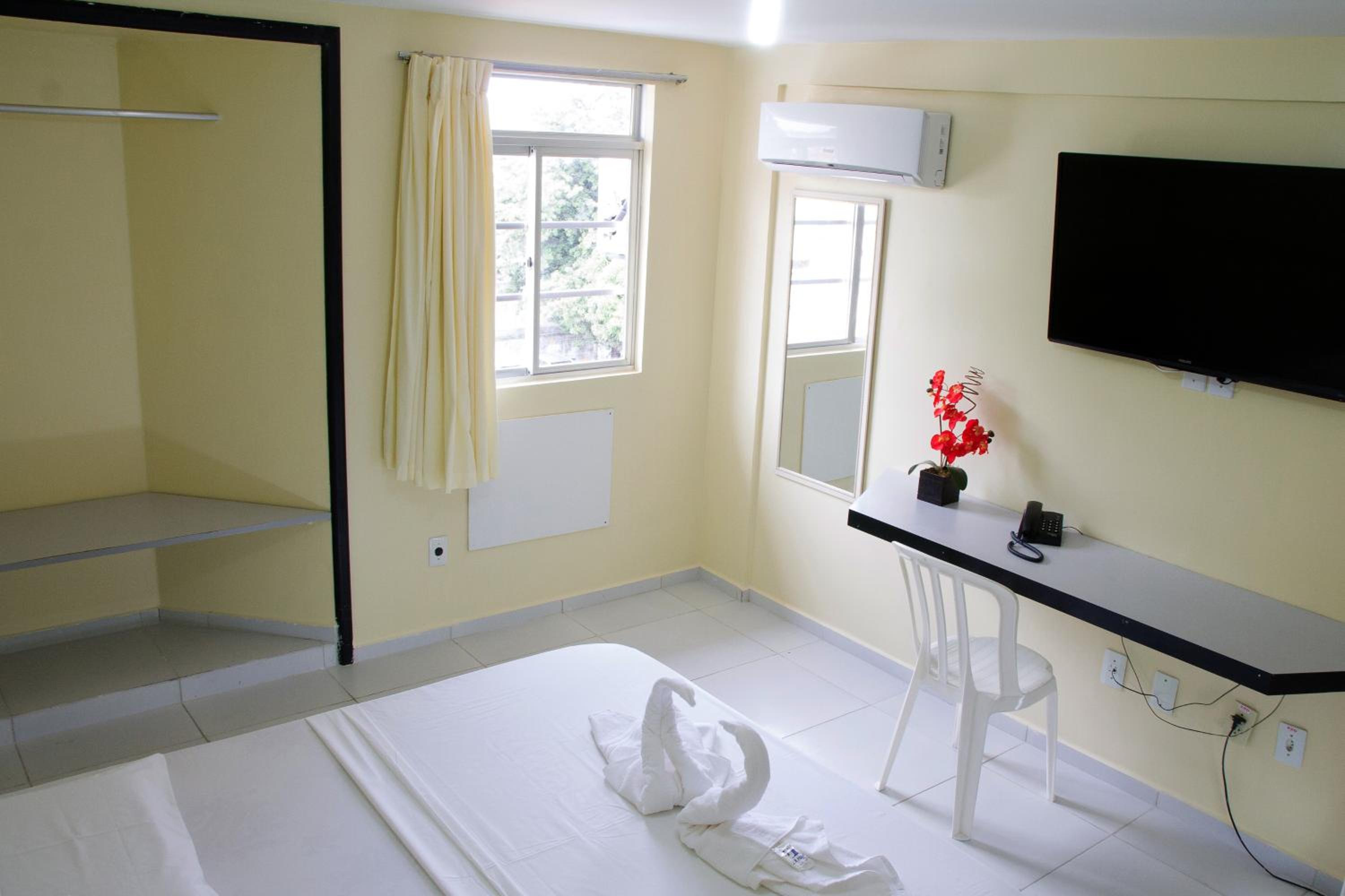 Suite - Photo 2