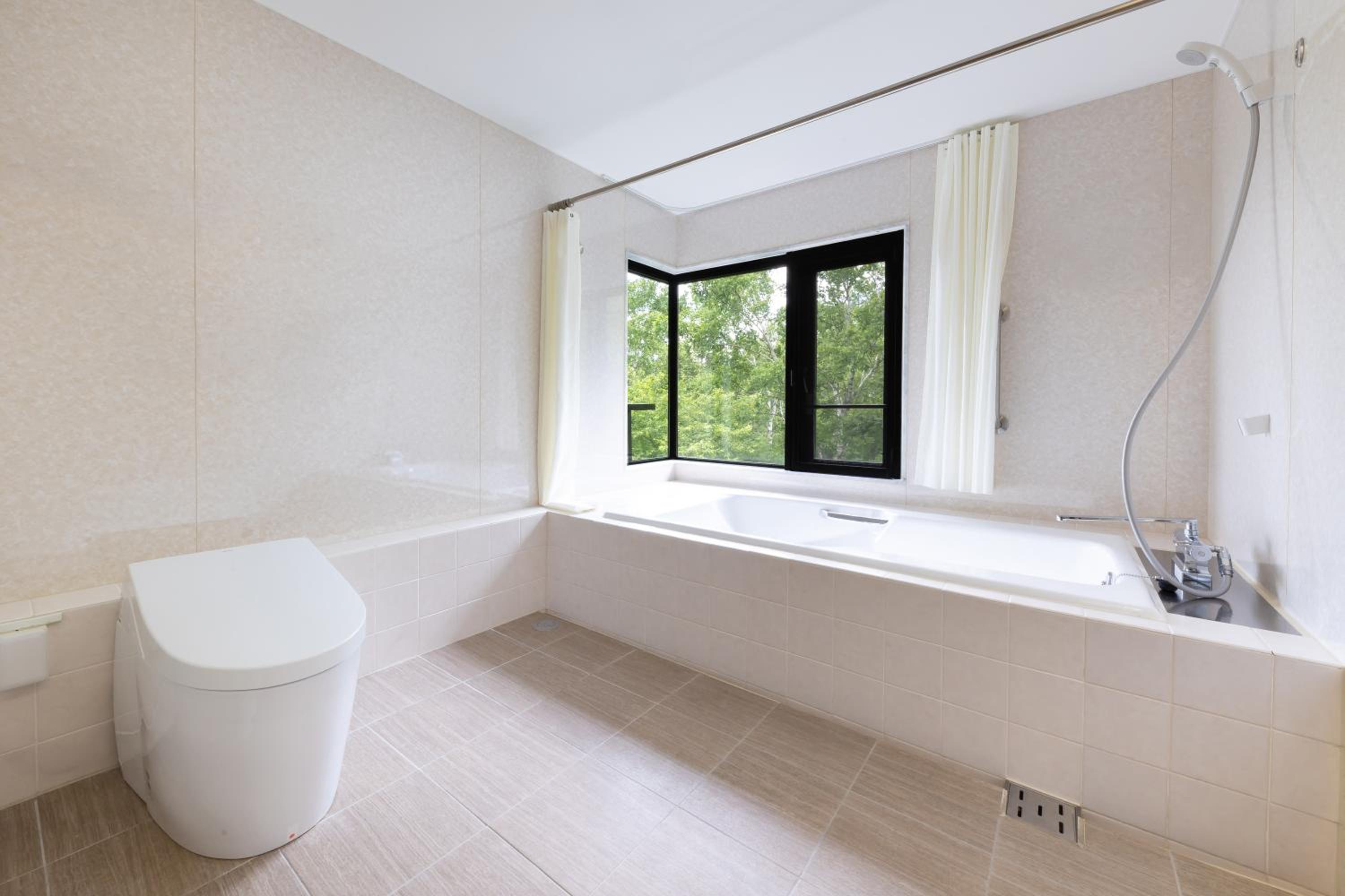 Royal Suite - Non-Smoking - Photo 2