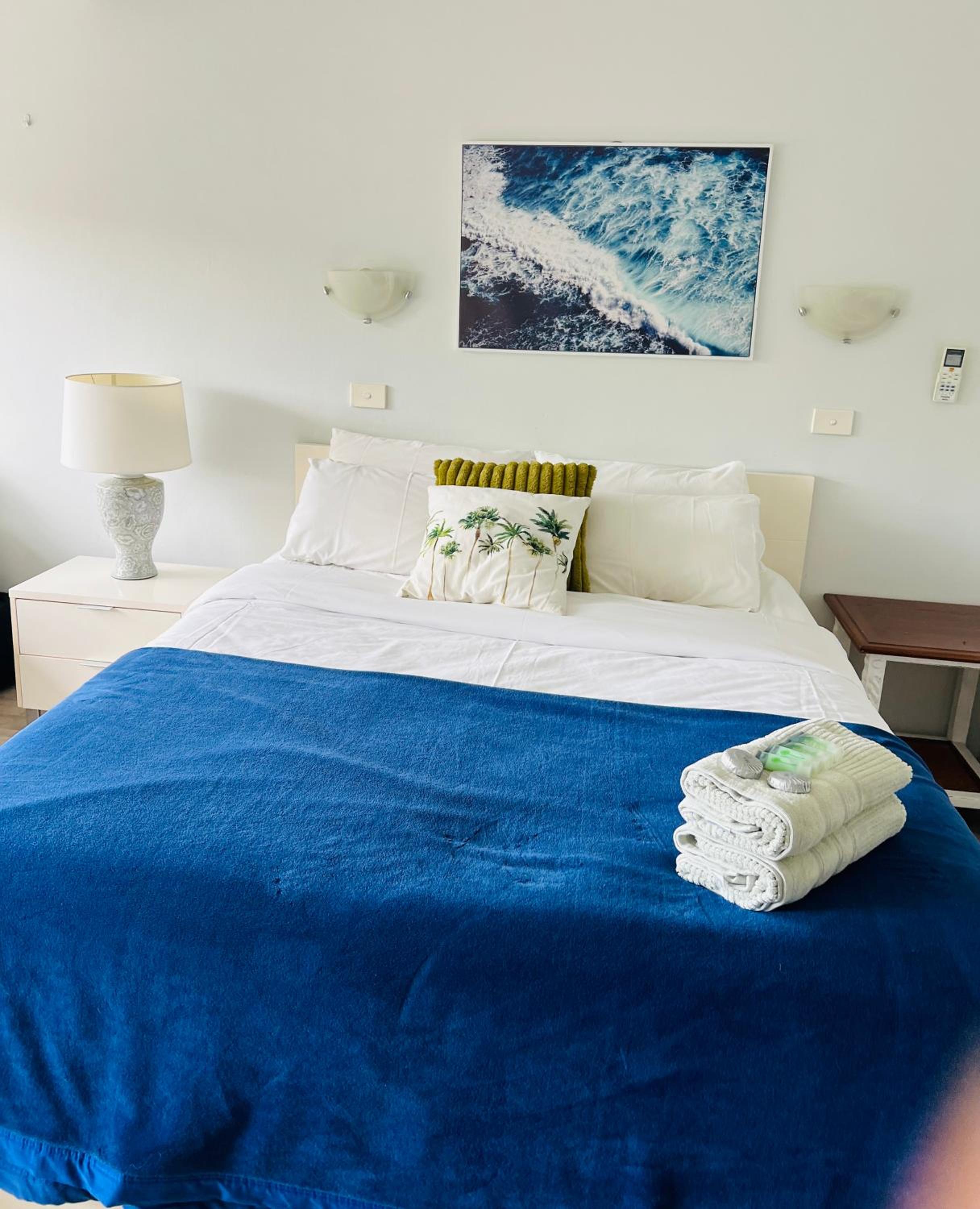 Twin Room with Partial Sea View photo 3