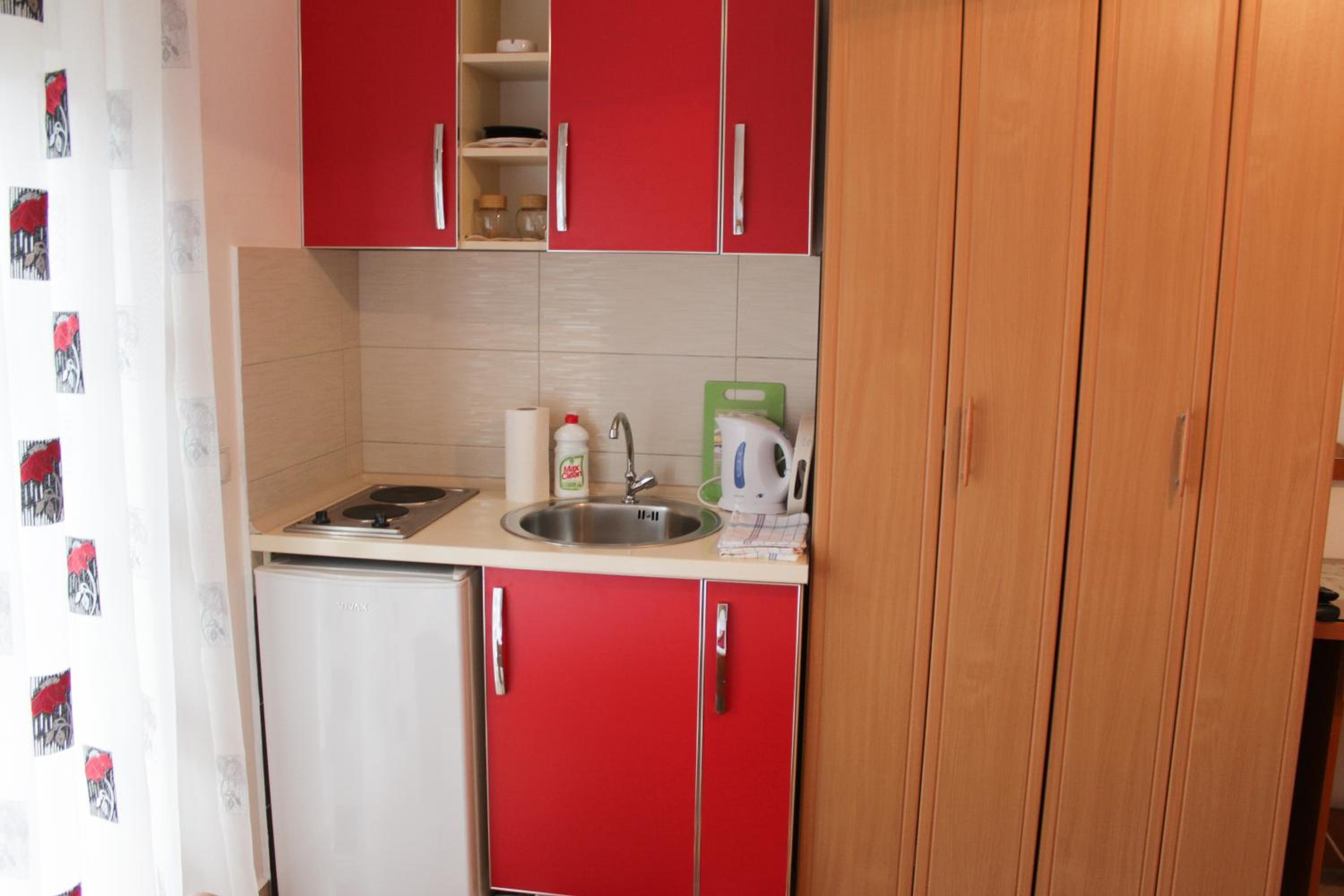 Studio Apartment photo 2