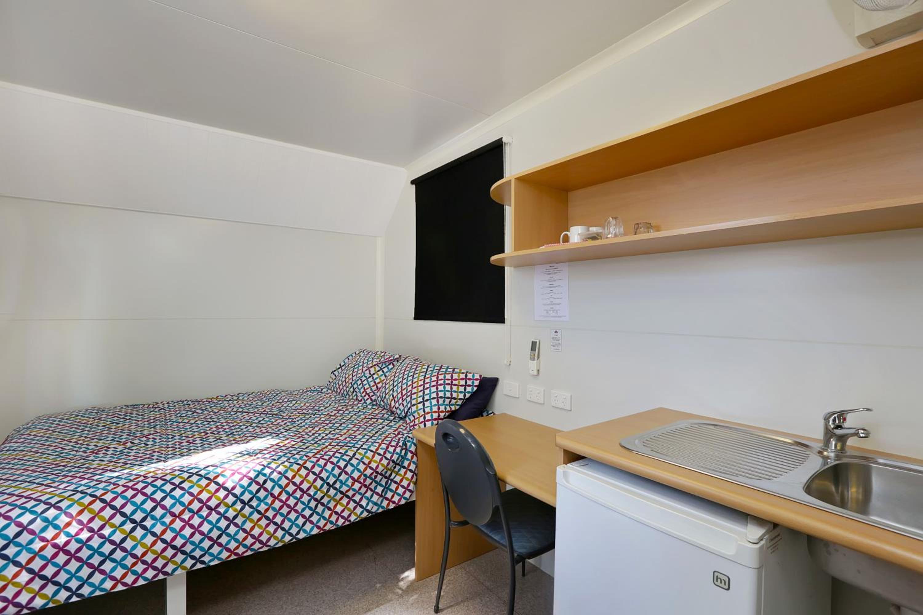 Compact Queen Van Room photo 1