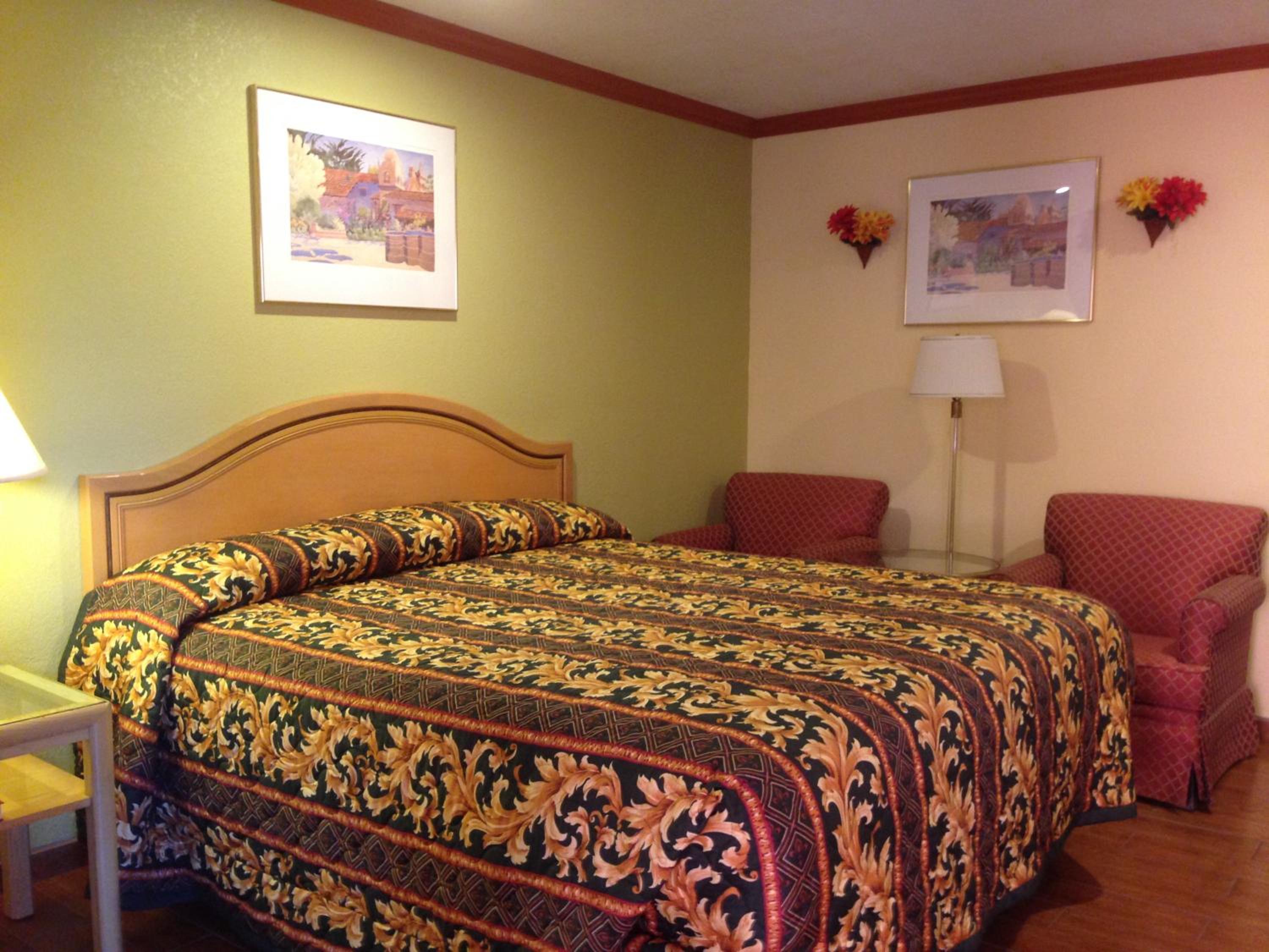 Deluxe King Bed