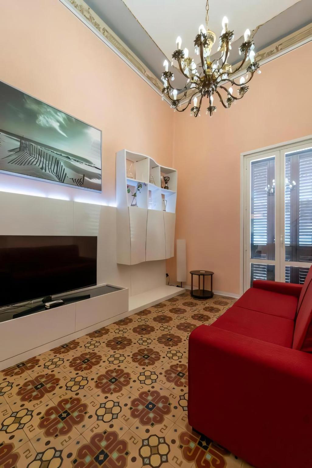 One-Bedroom Apartment with Sea View photo 2