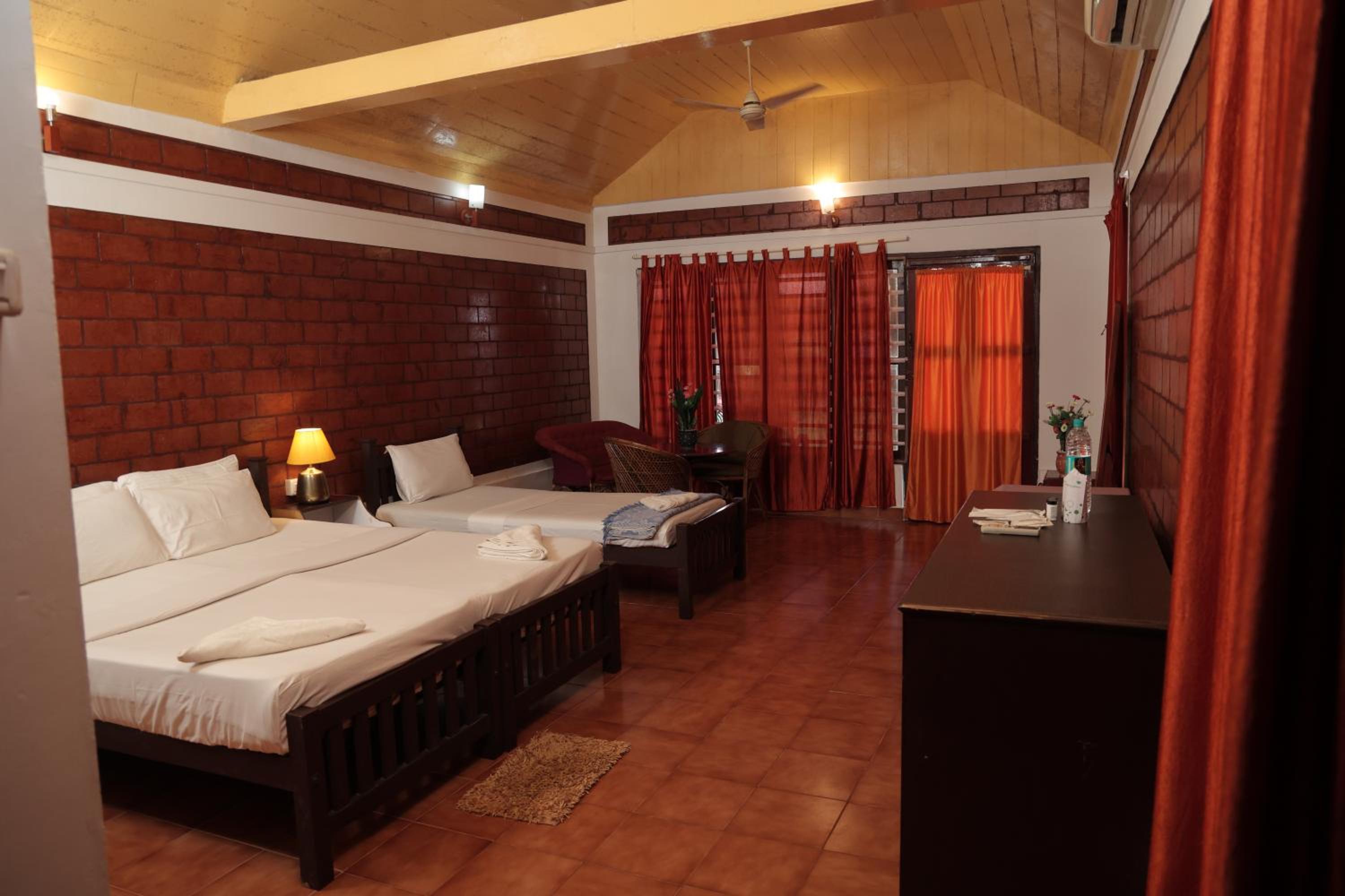 Economy Triple Room