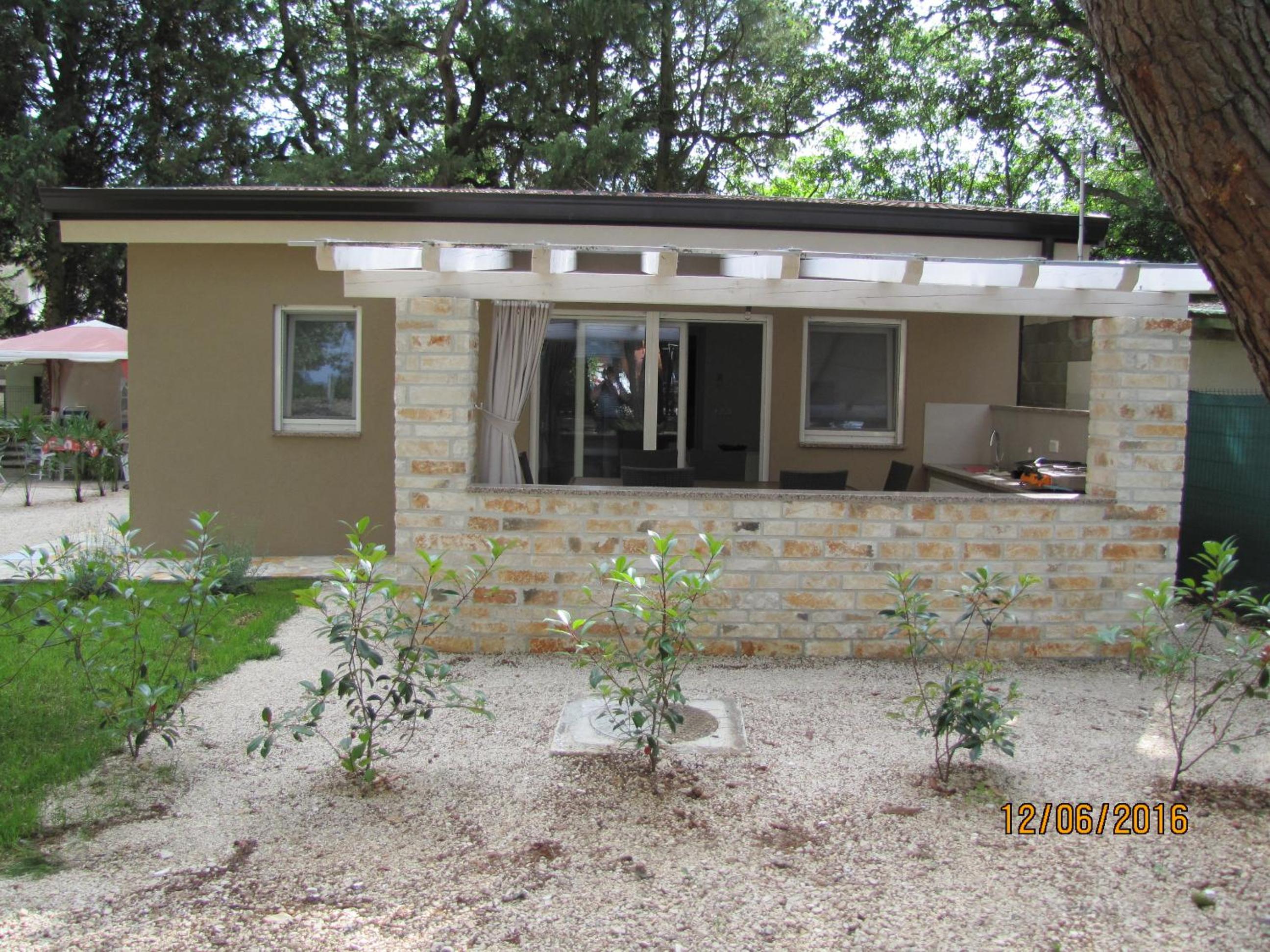 Three-Bedroom House photo 3
