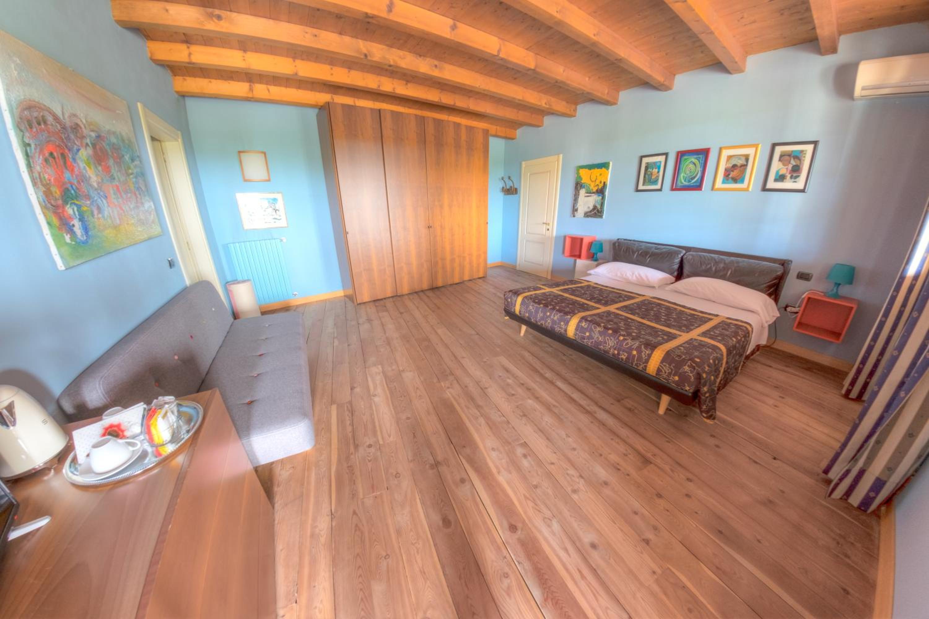 Deluxe Double Room with Extra Bed