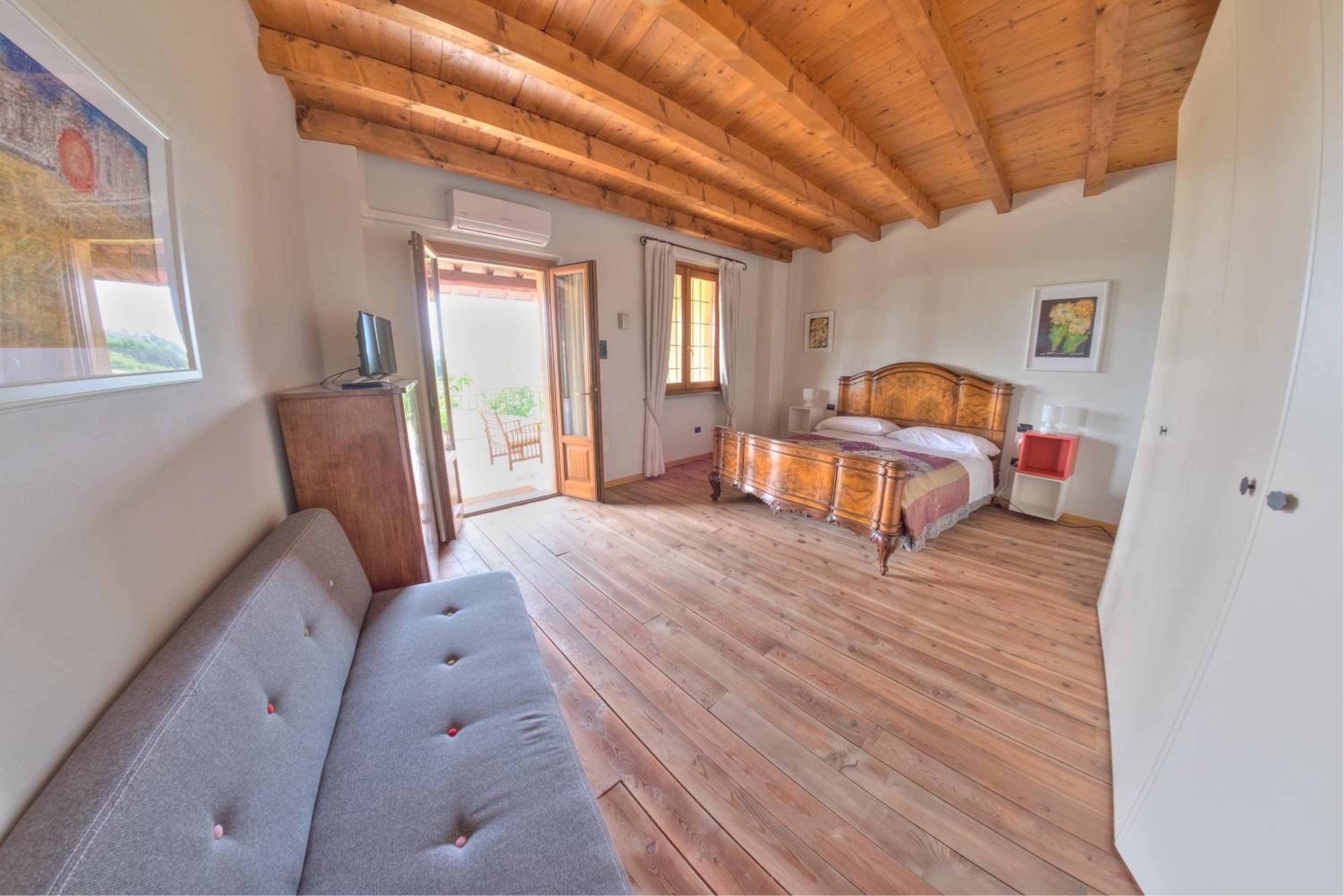 Deluxe Double Room with Extra Bed