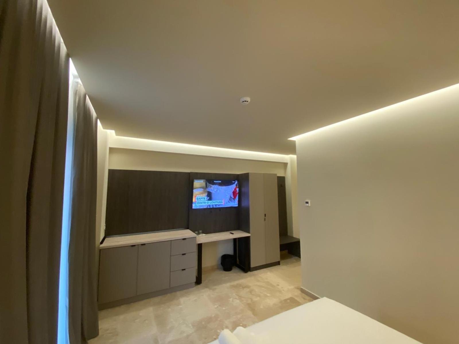 Deluxe Queen Room photo 2