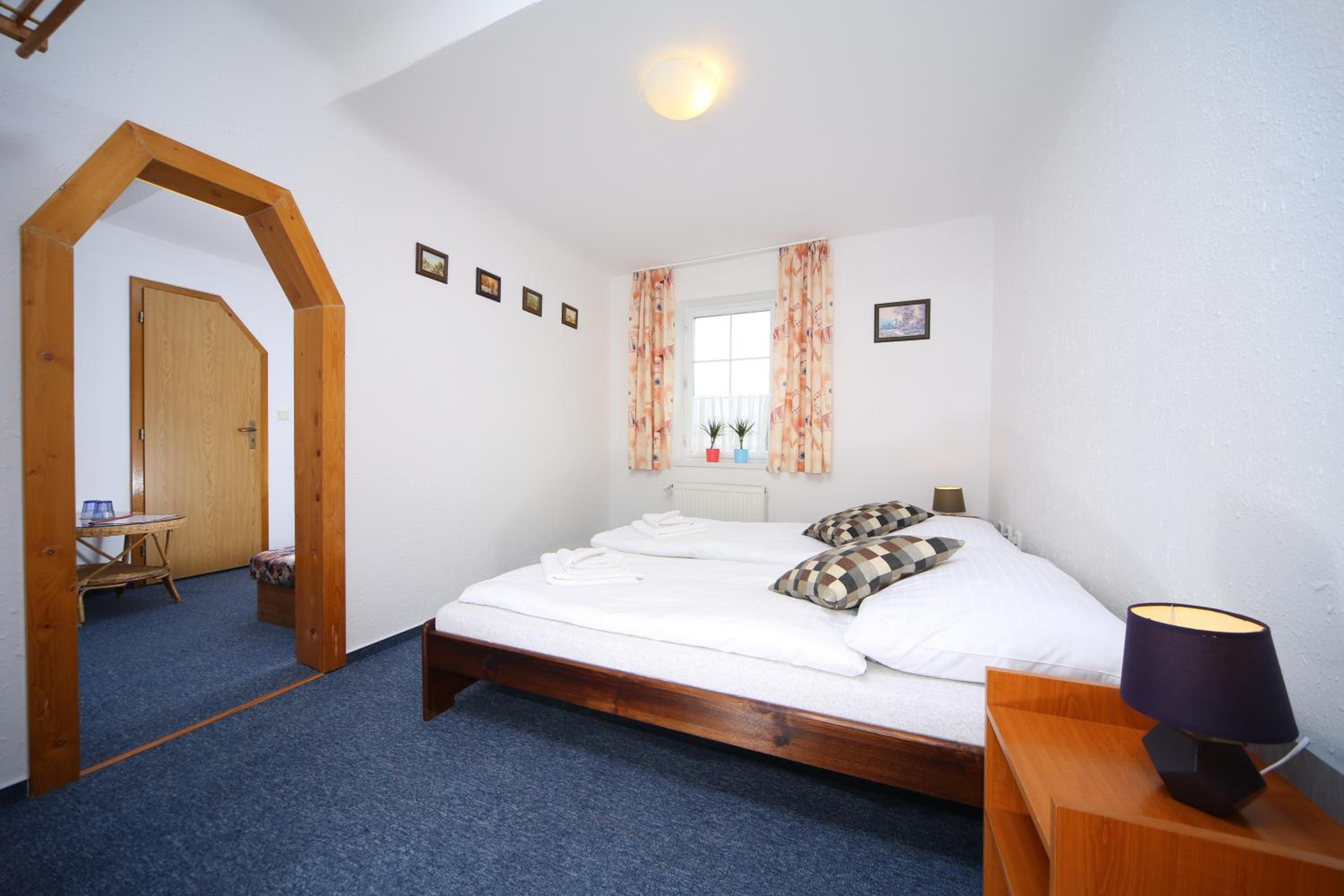 Double Room with Extra Bed - Photo 5