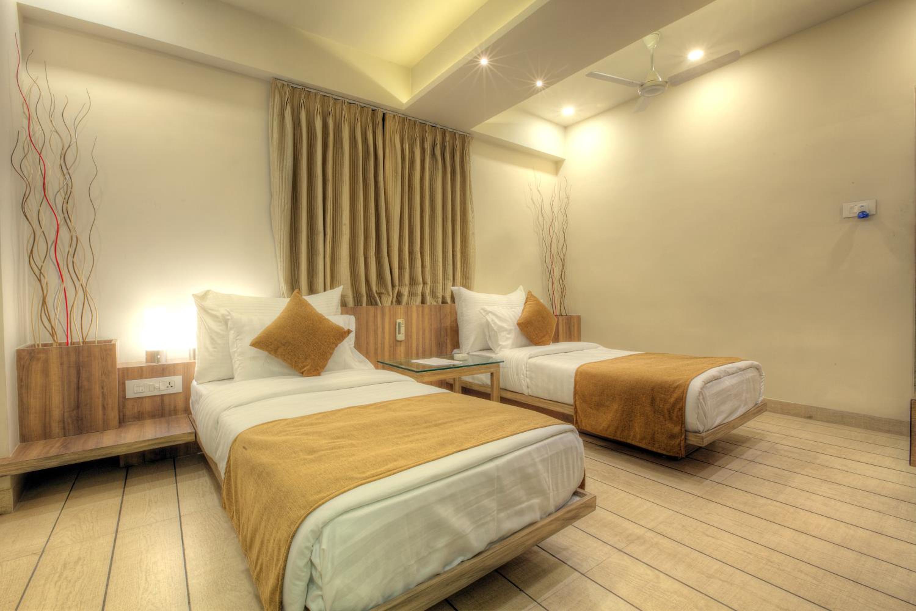 Standard Twin Room photo 3