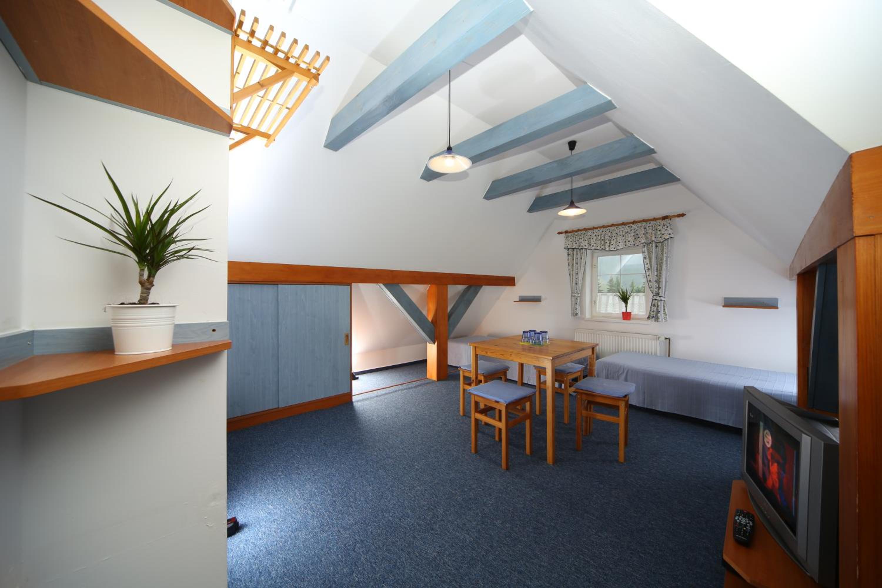 Quadruple Room - Photo 1