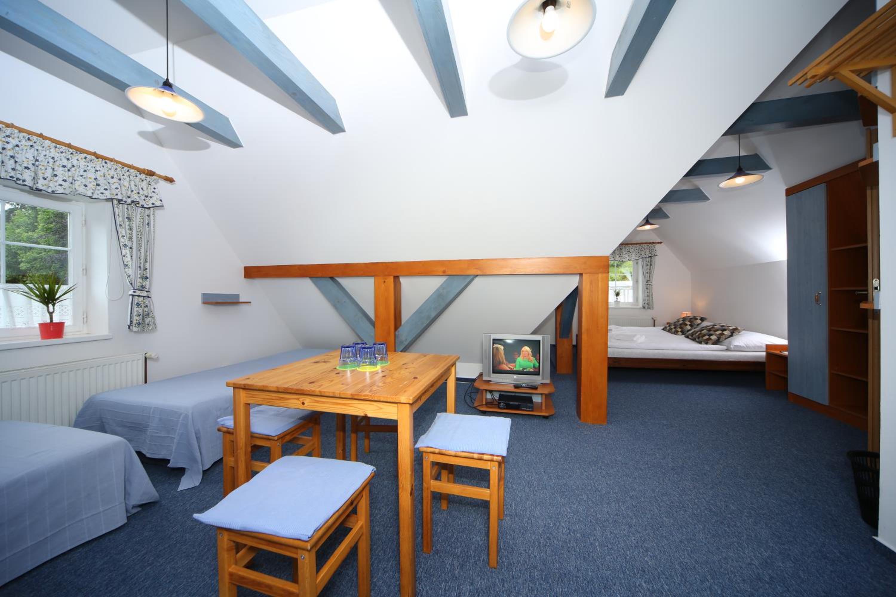 Quadruple Room - Photo 12