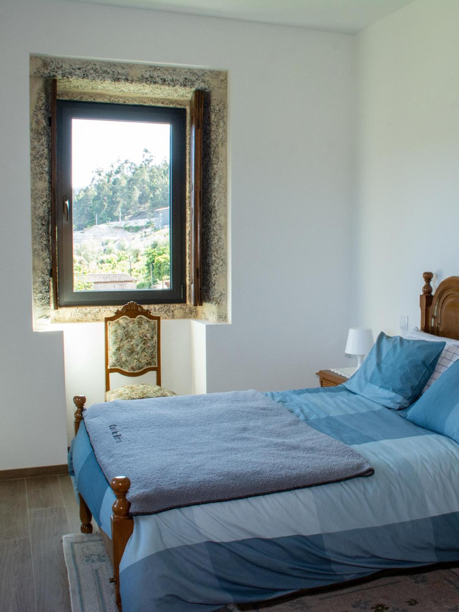Three-Bedroom House photo 2