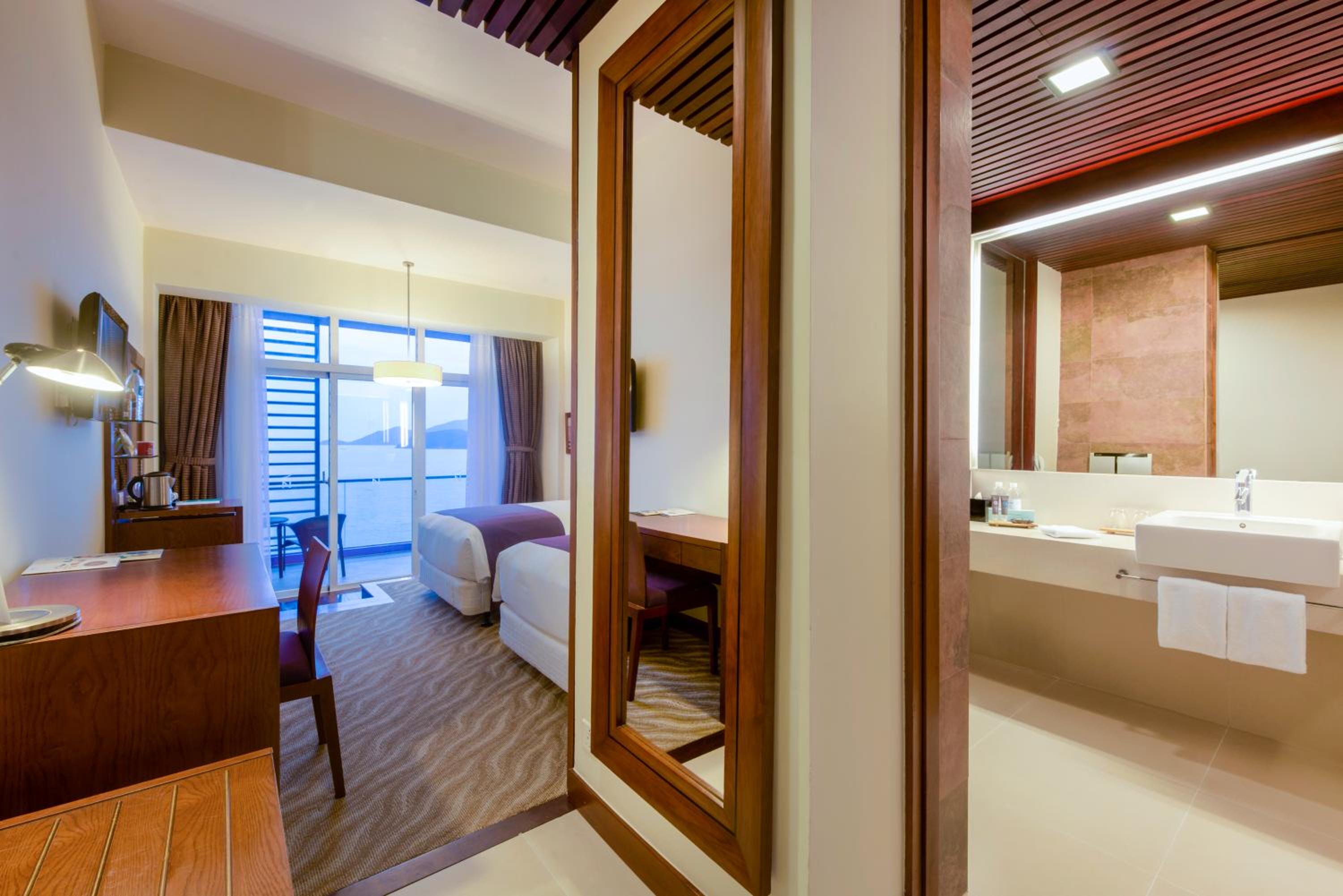 Executive Twin Room - Photo 7