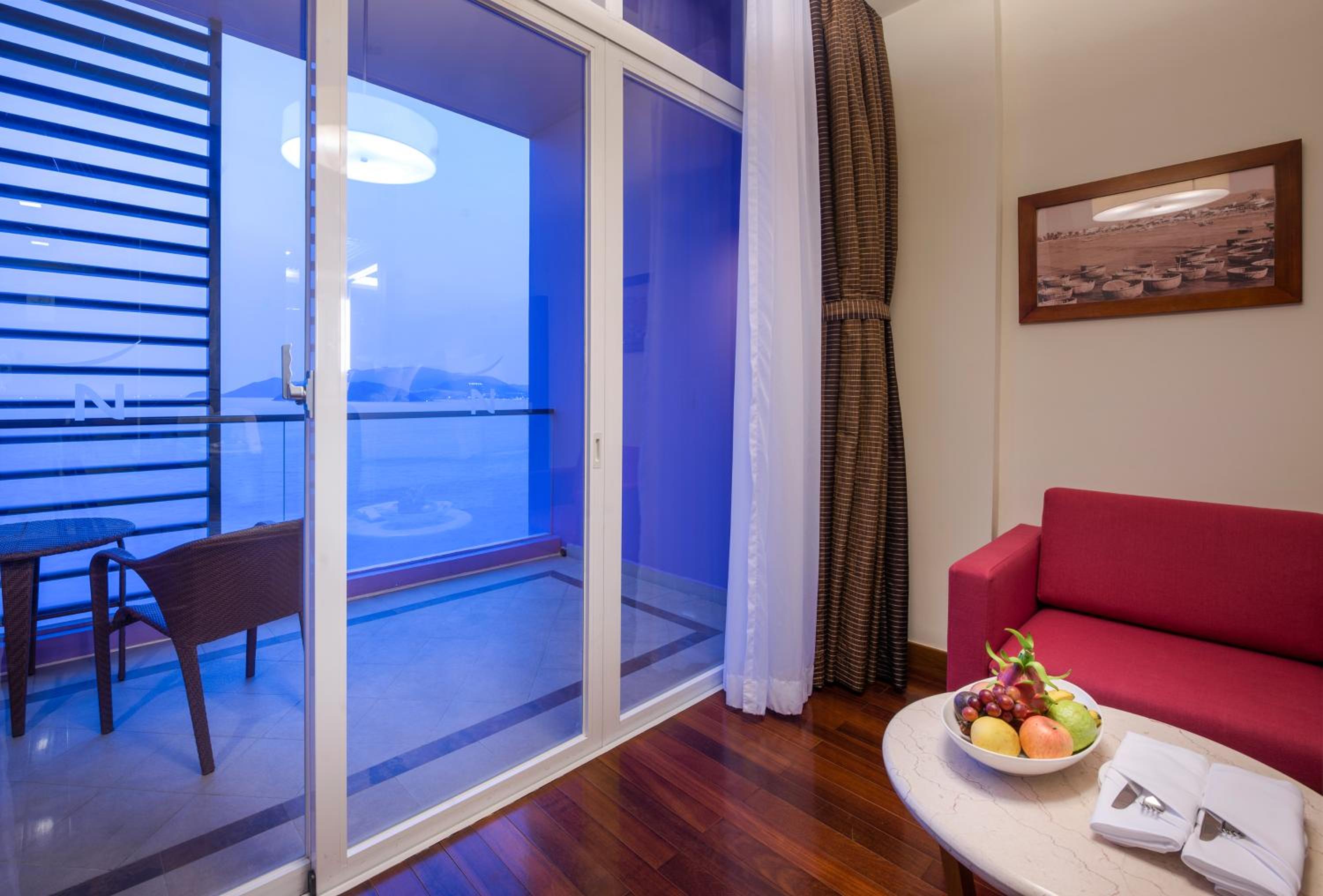 Executive King Room - Photo 12