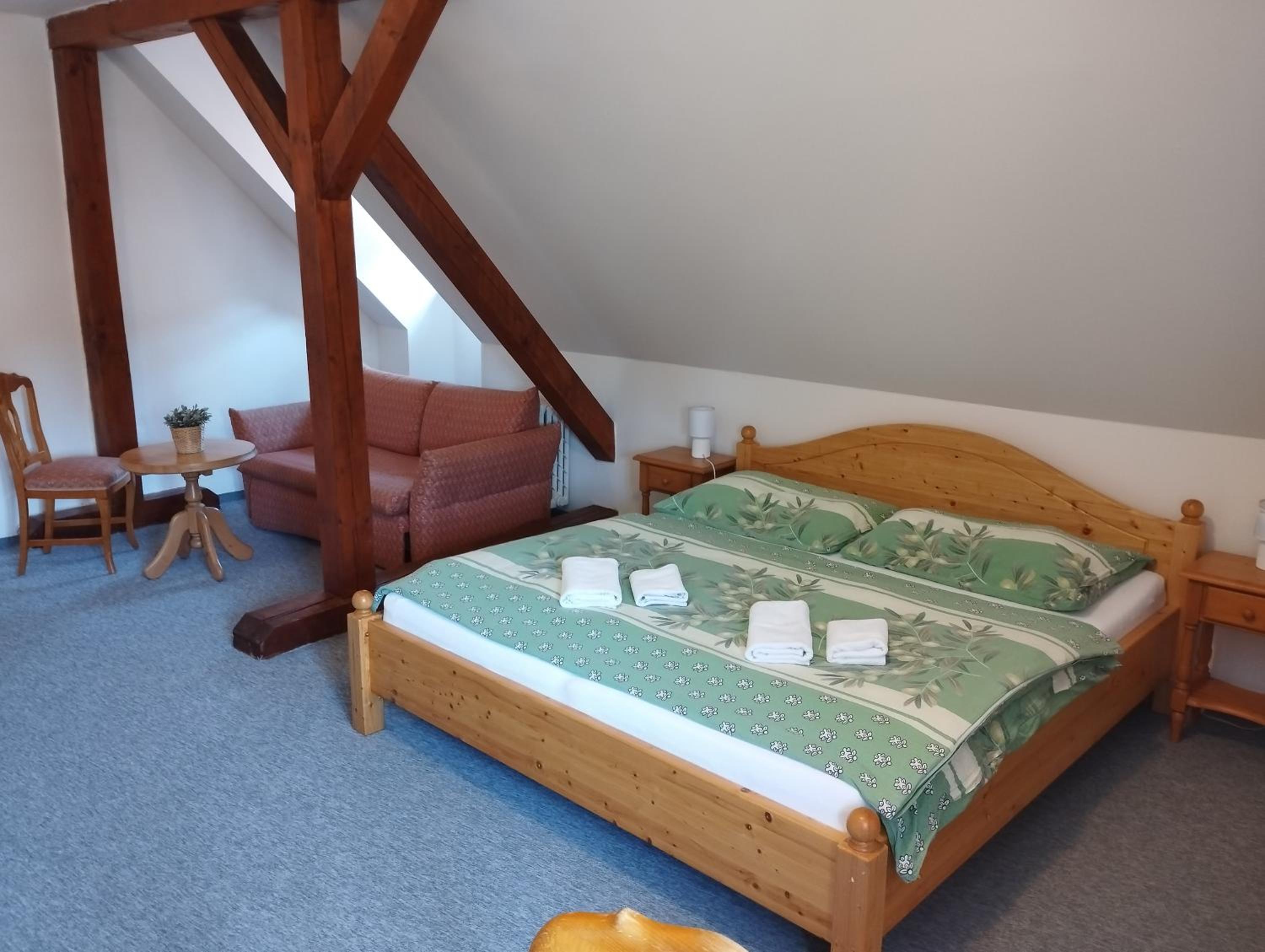Large Double Room photo 2