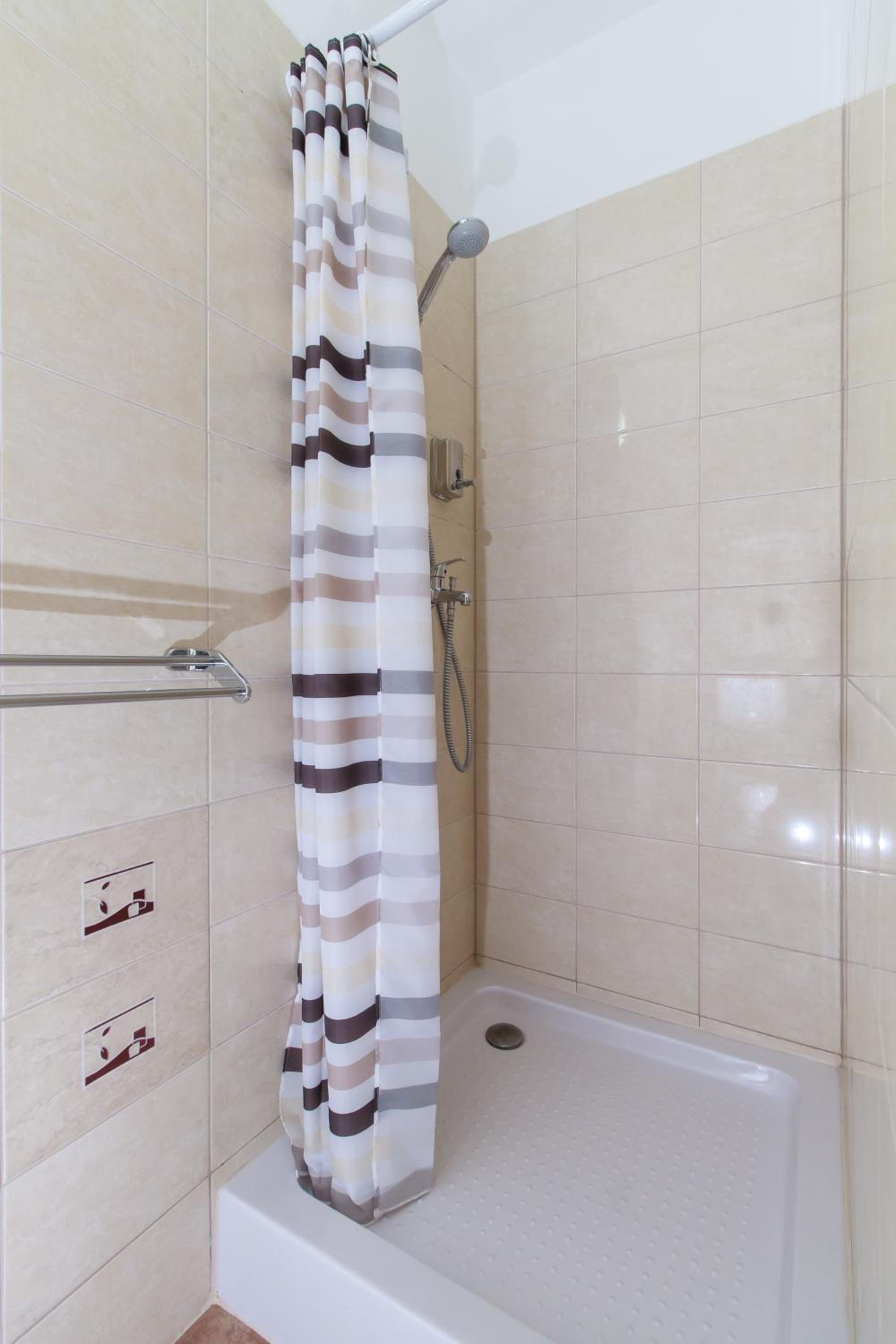 Apartment - Ground Floor - Photo 7