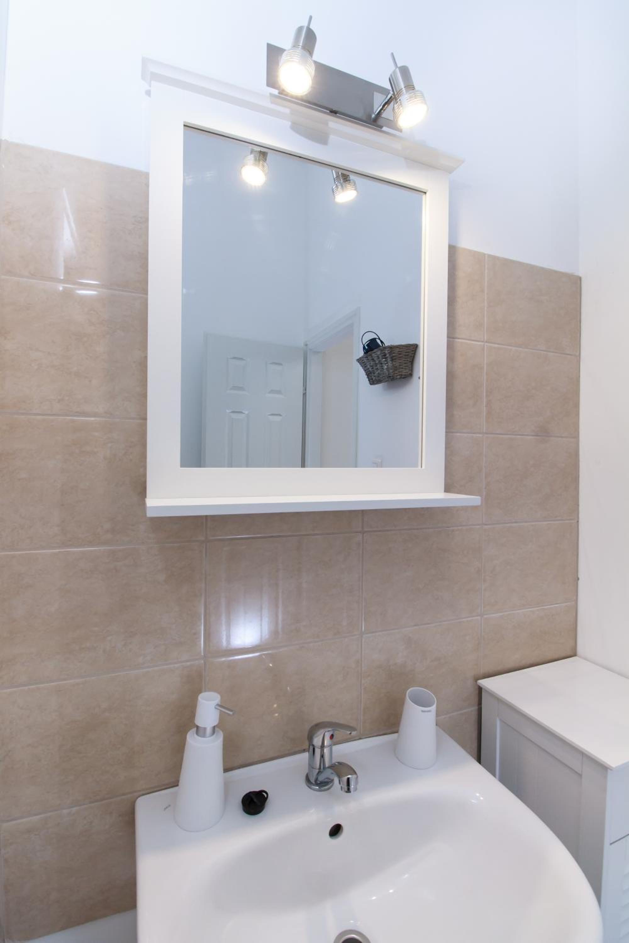 Apartment - Ground Floor - Photo 11
