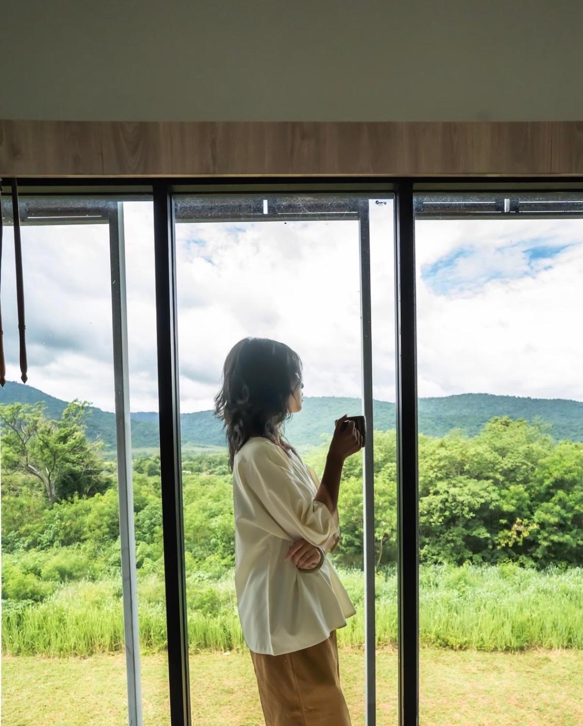 Suite with Mountain View - Photo 7