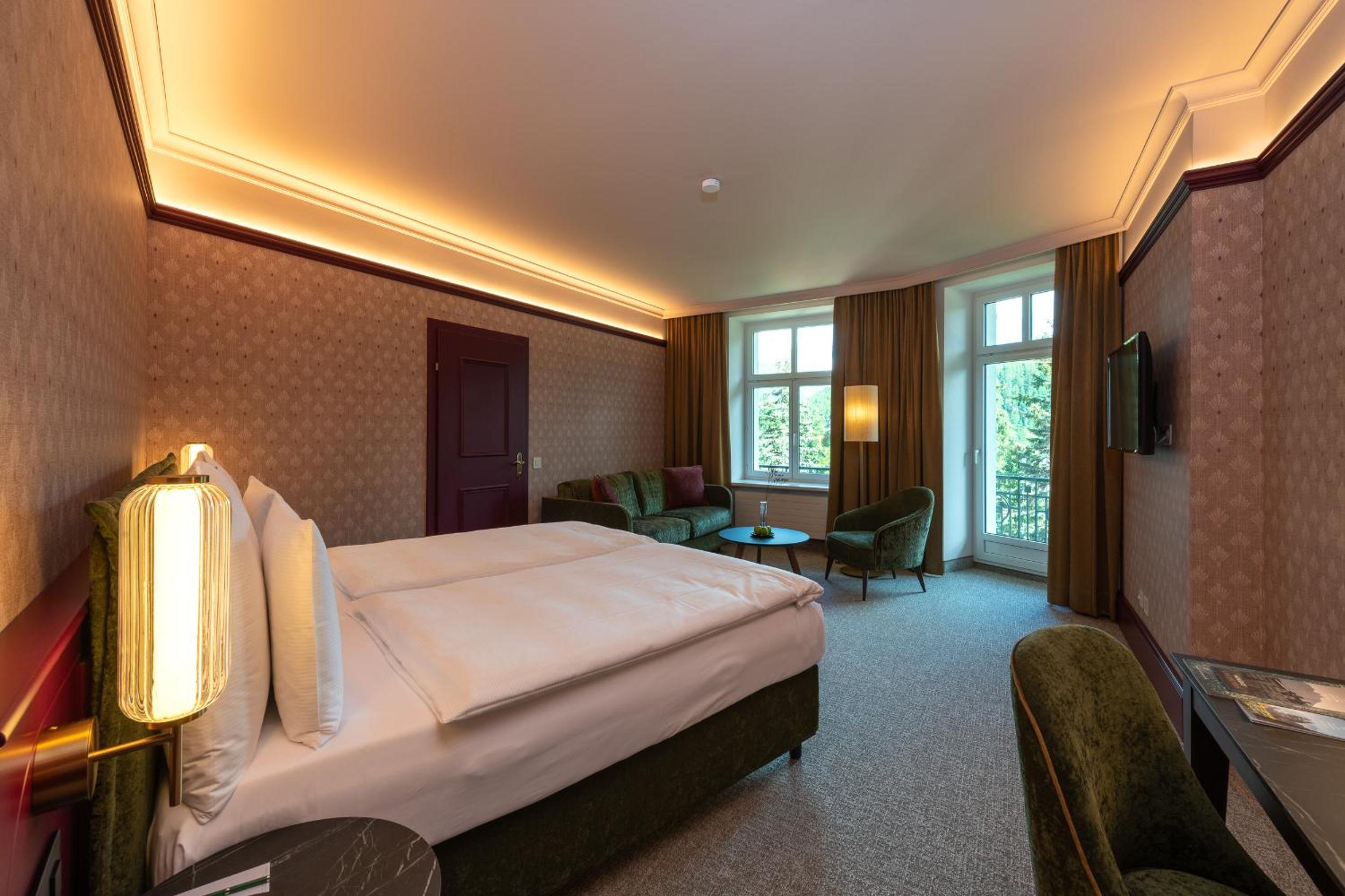 Junior Suite Art Nouveau with balcony - Photo 3