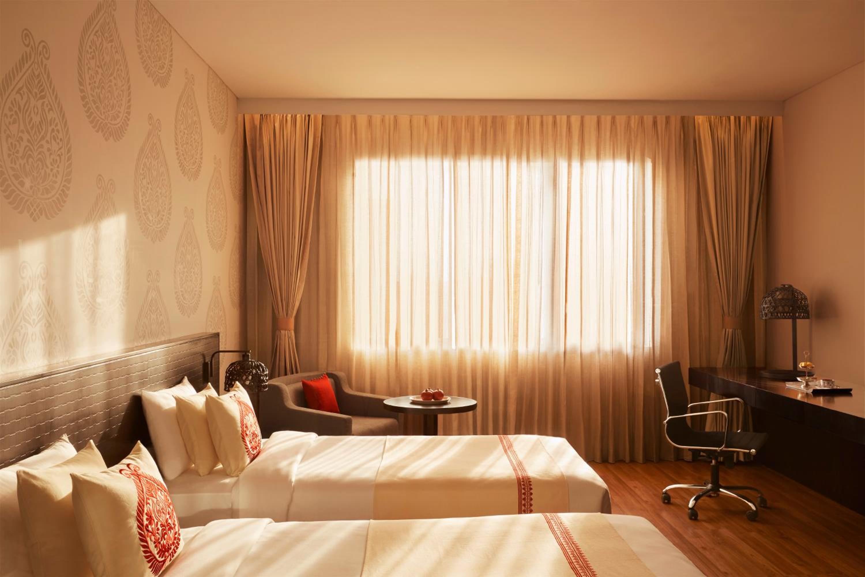 Superior Twin Room with City View