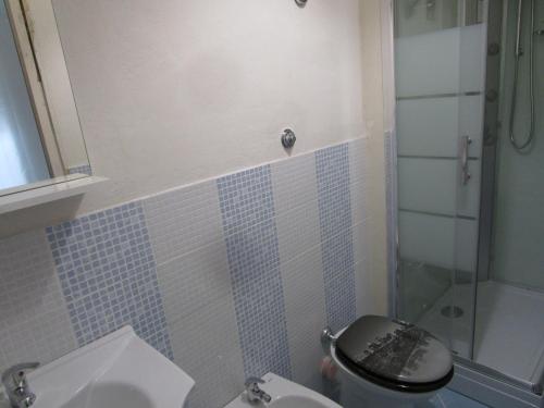 Double Room with Private Bathroom and Terrace photo 3