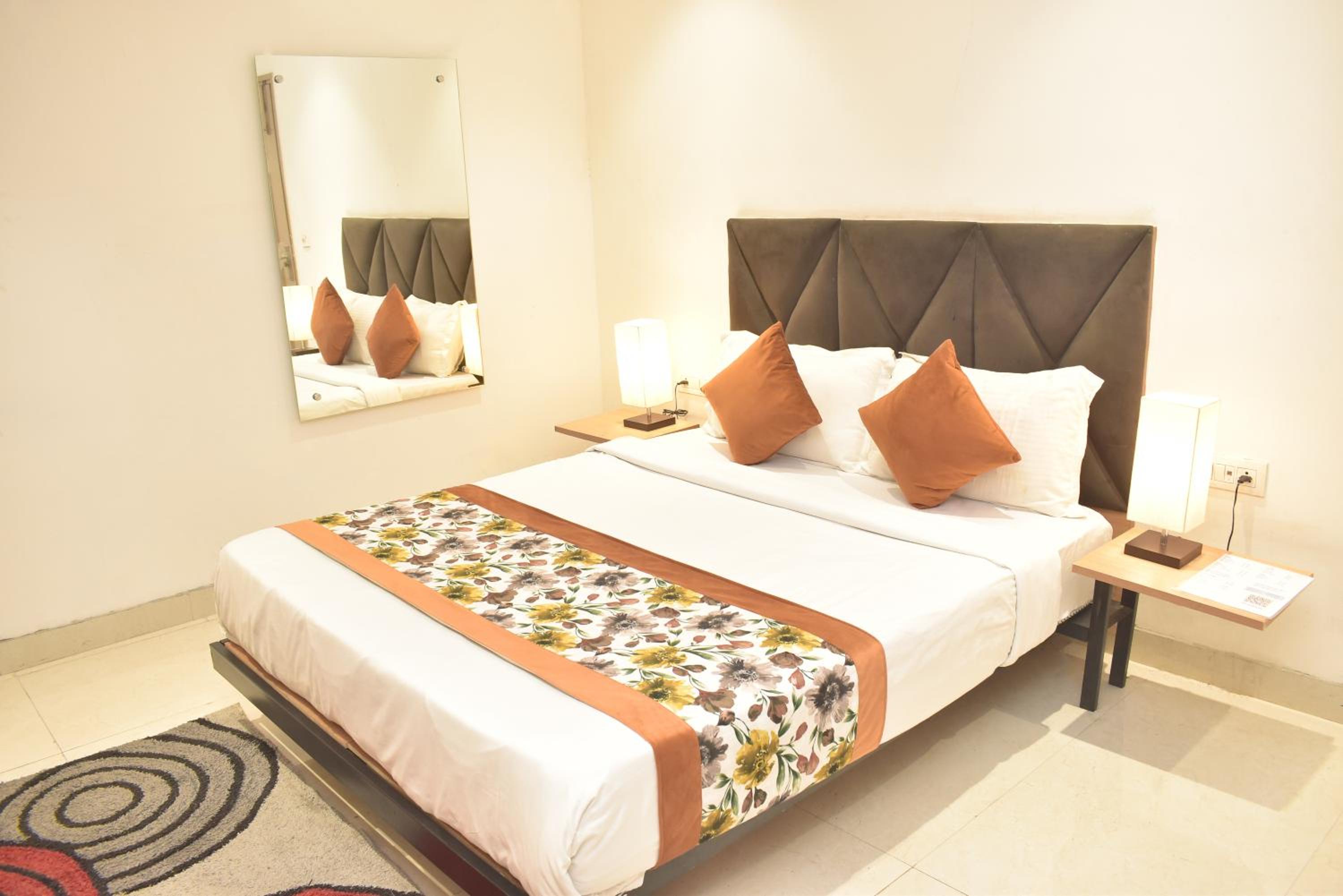 Deluxe King Room