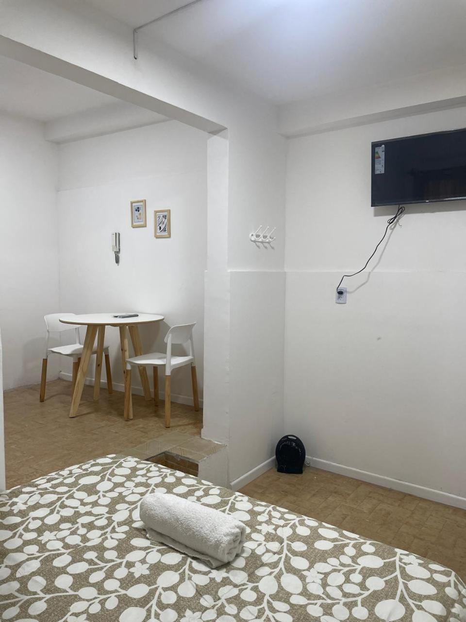 Two-Bedroom Deluxe Apartment photo 3