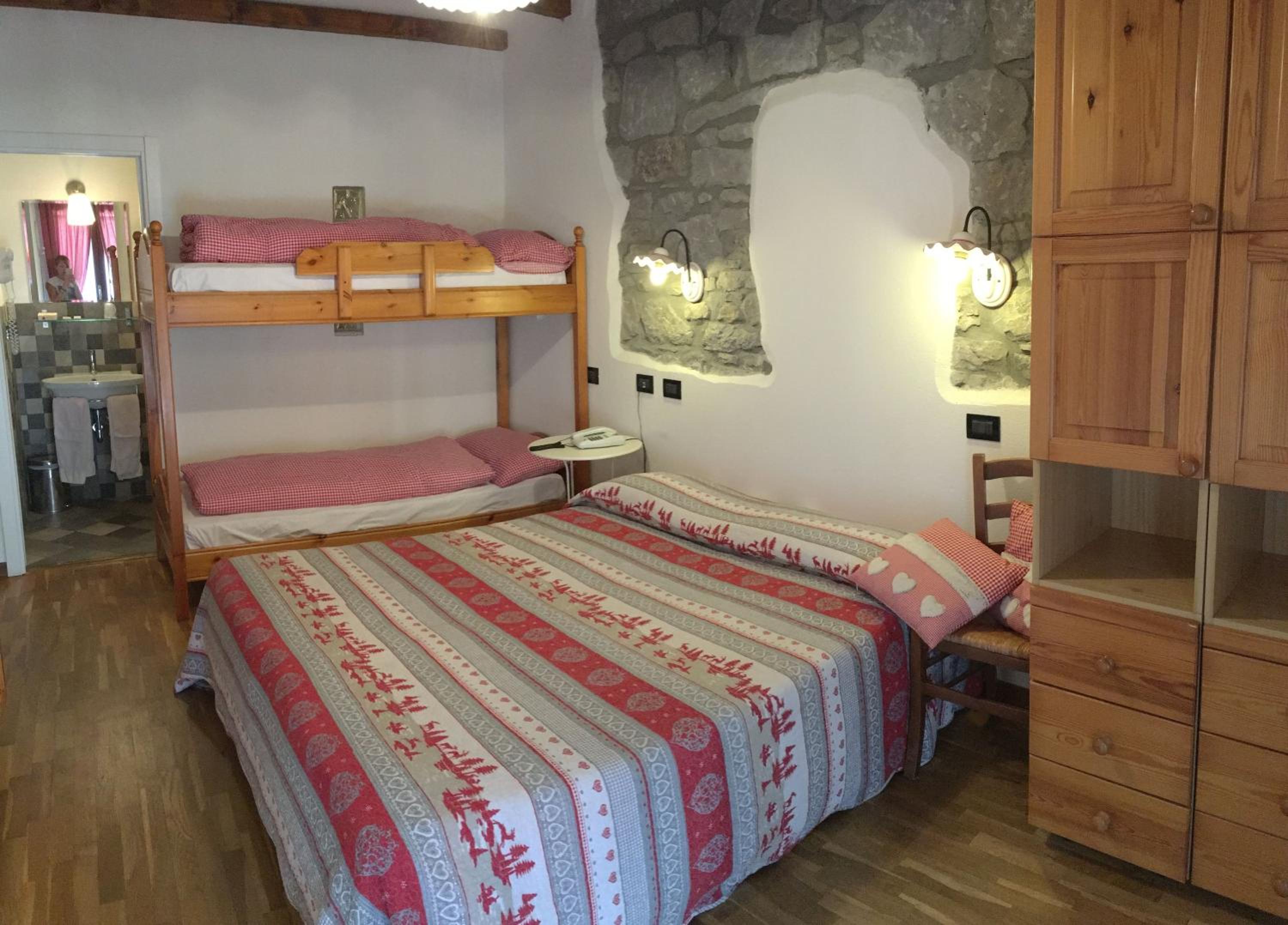 Quadruple Room photo 1