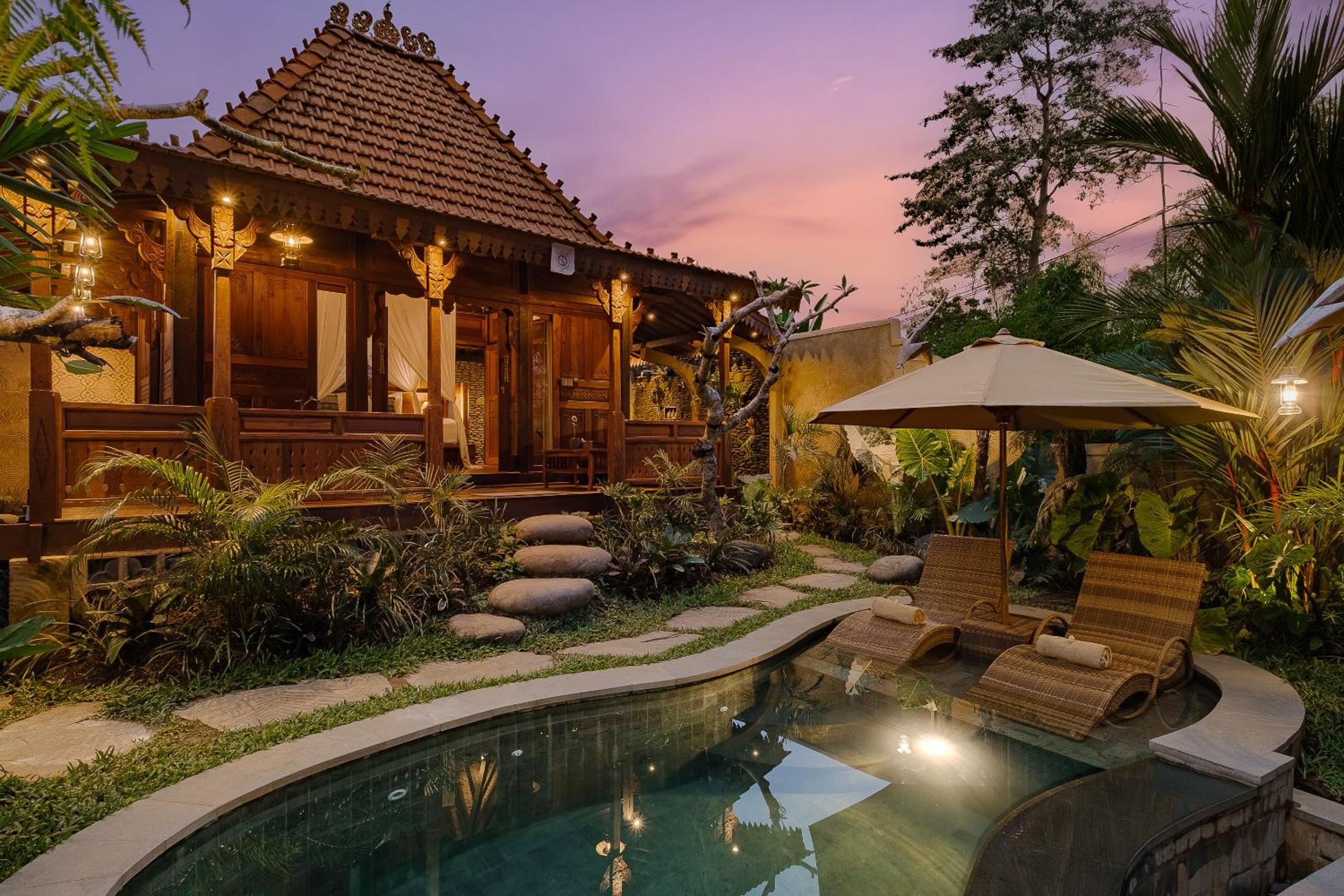 Villa with Private Pool