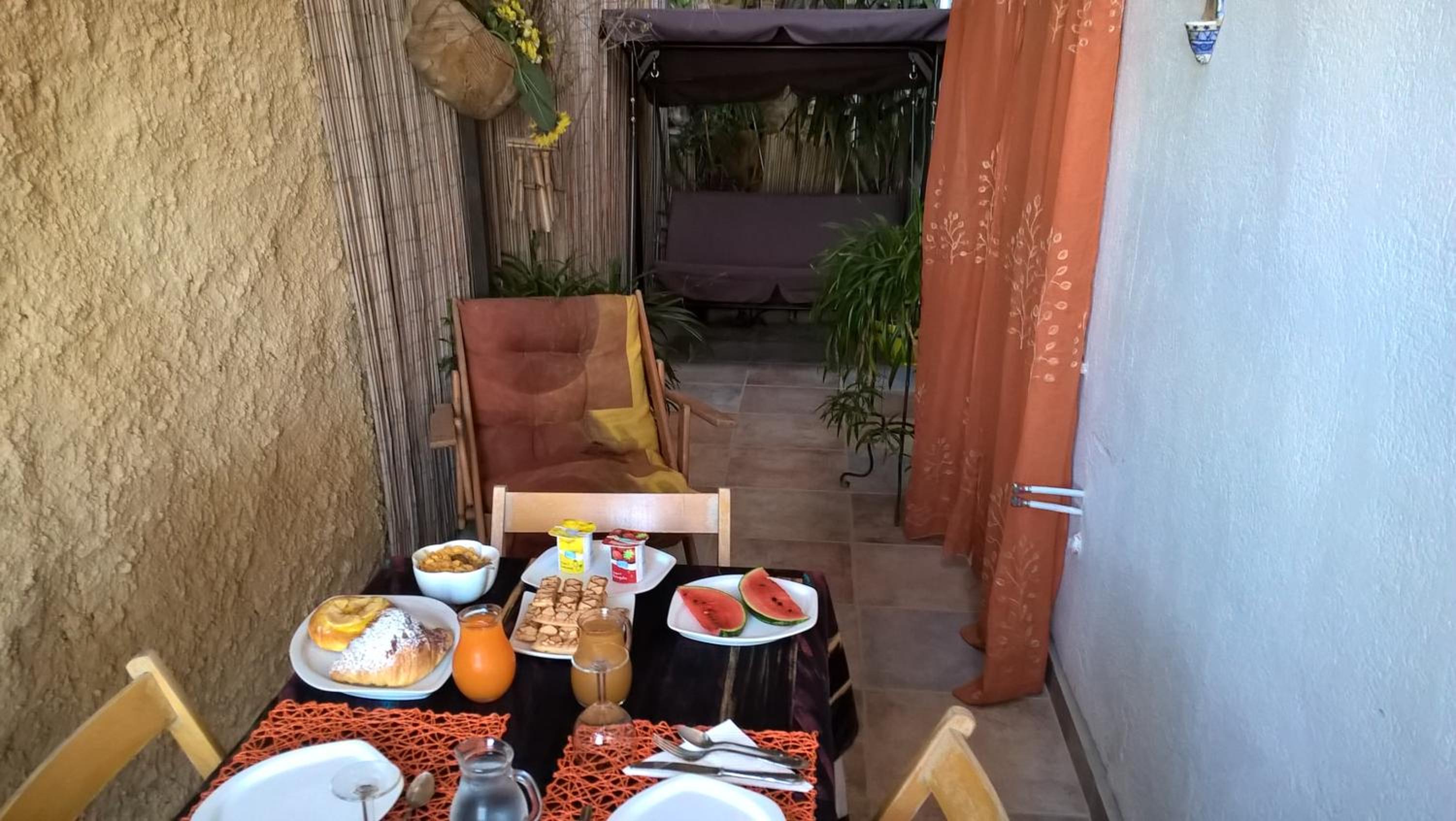 Double Room with Sea View - Photo 9