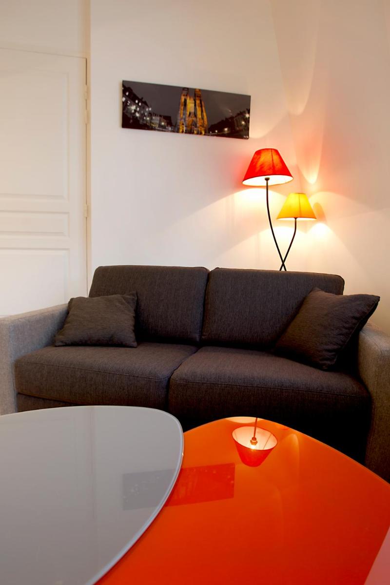 One-Bedroom Apartment photo 3