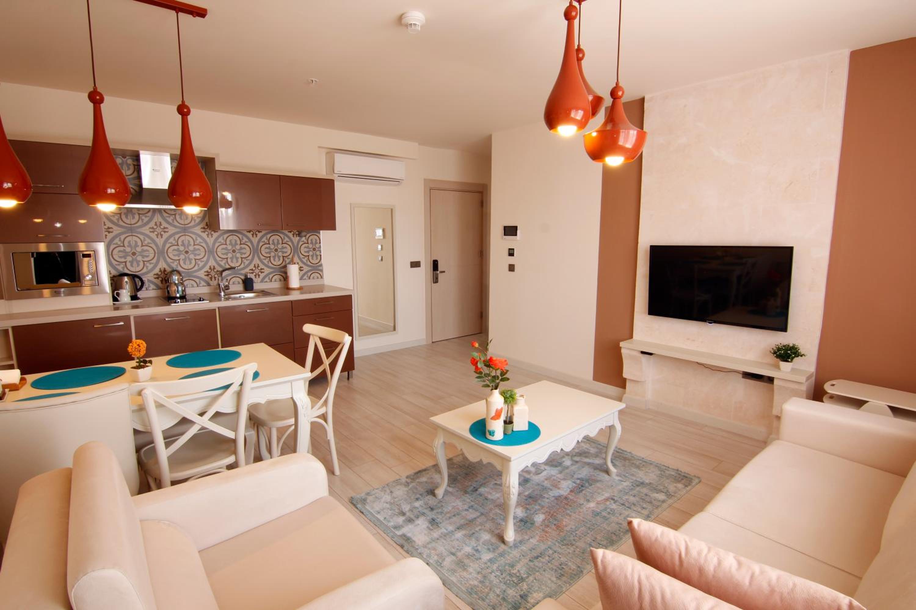Studio Apartment photo 3