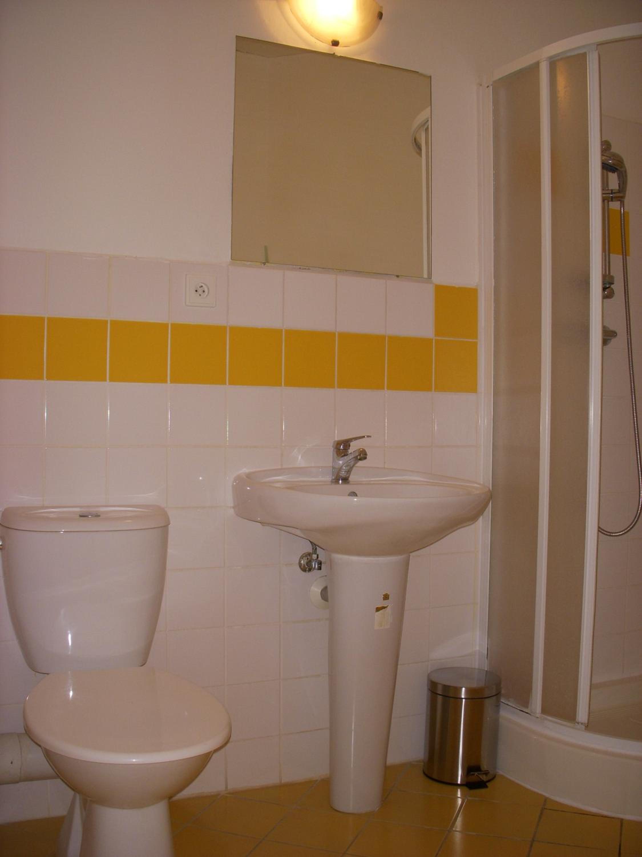 Standard Double or Twin Room photo 2