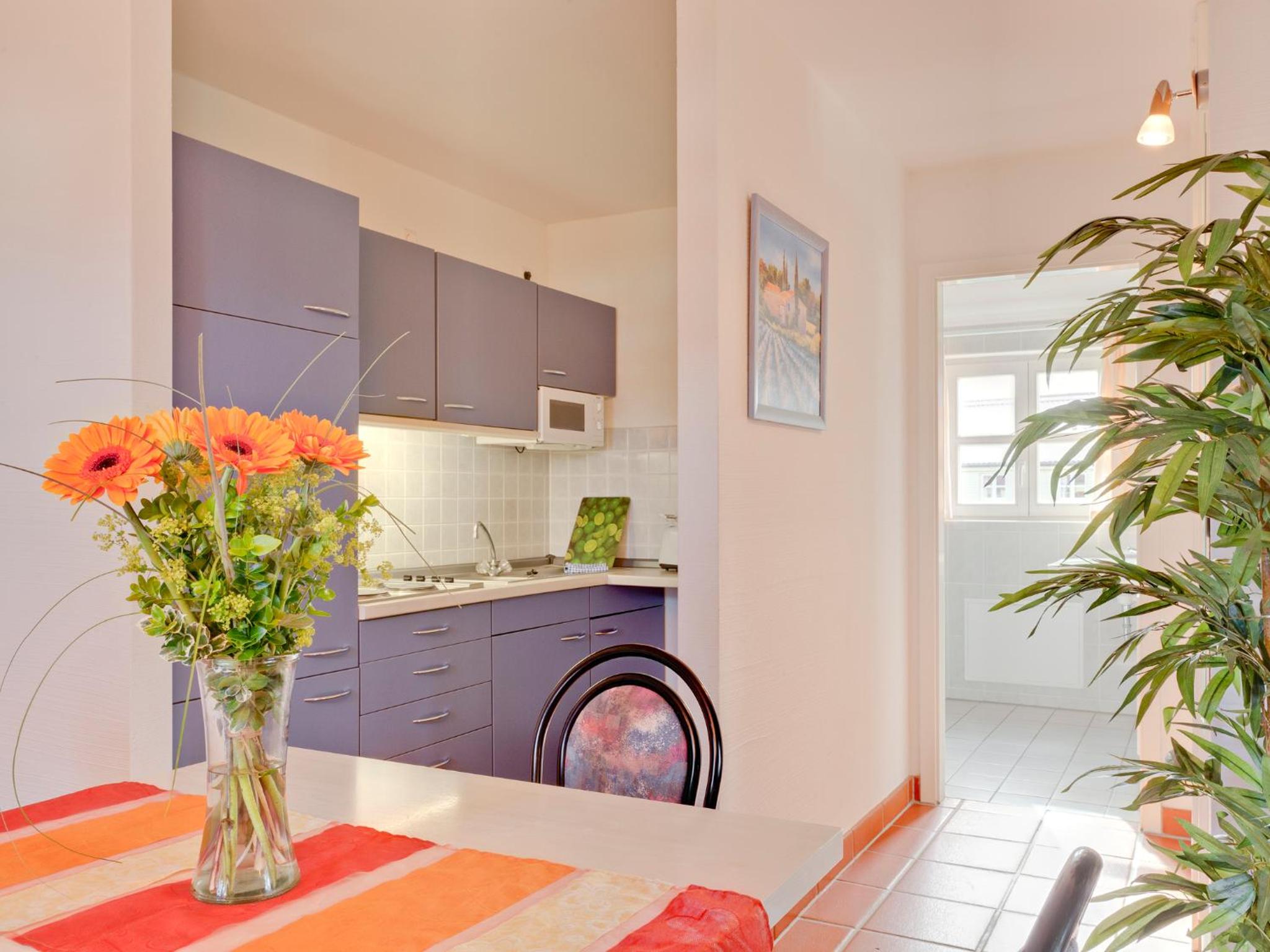 One-Bedroom Apartment with Garden View photo 2