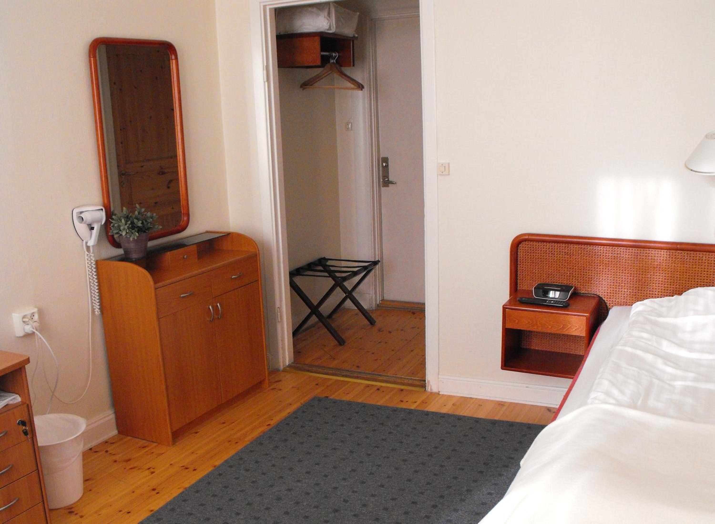 Single Room photo 1