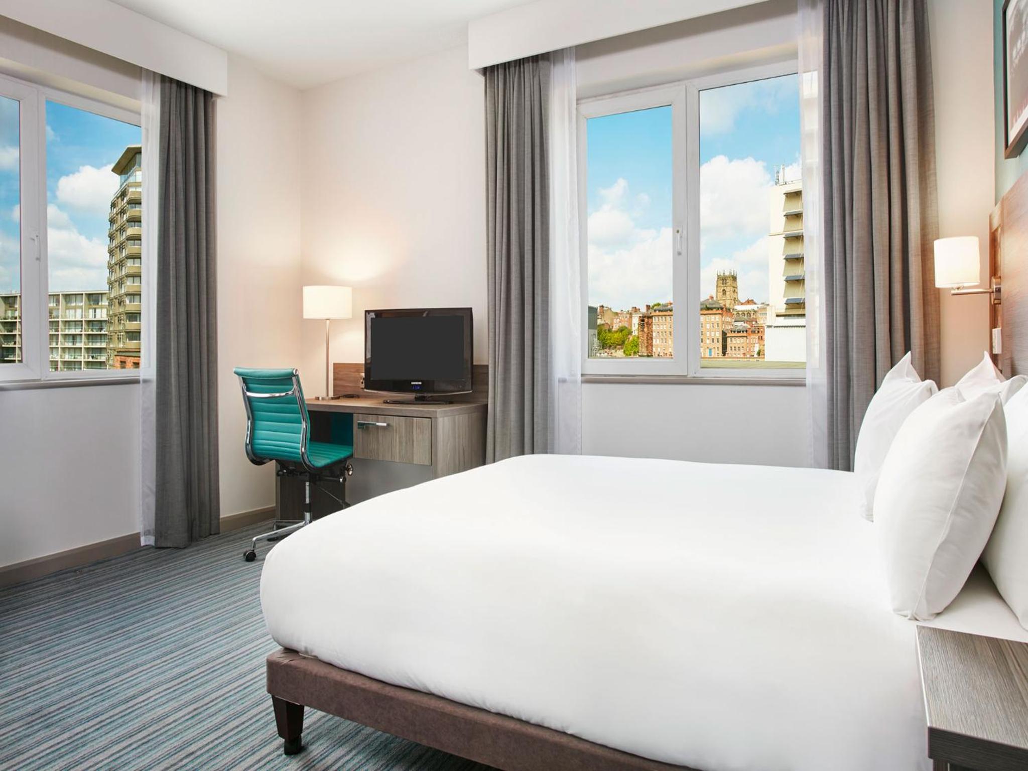 Standard Double Room (2 Adults) thumbnail 6