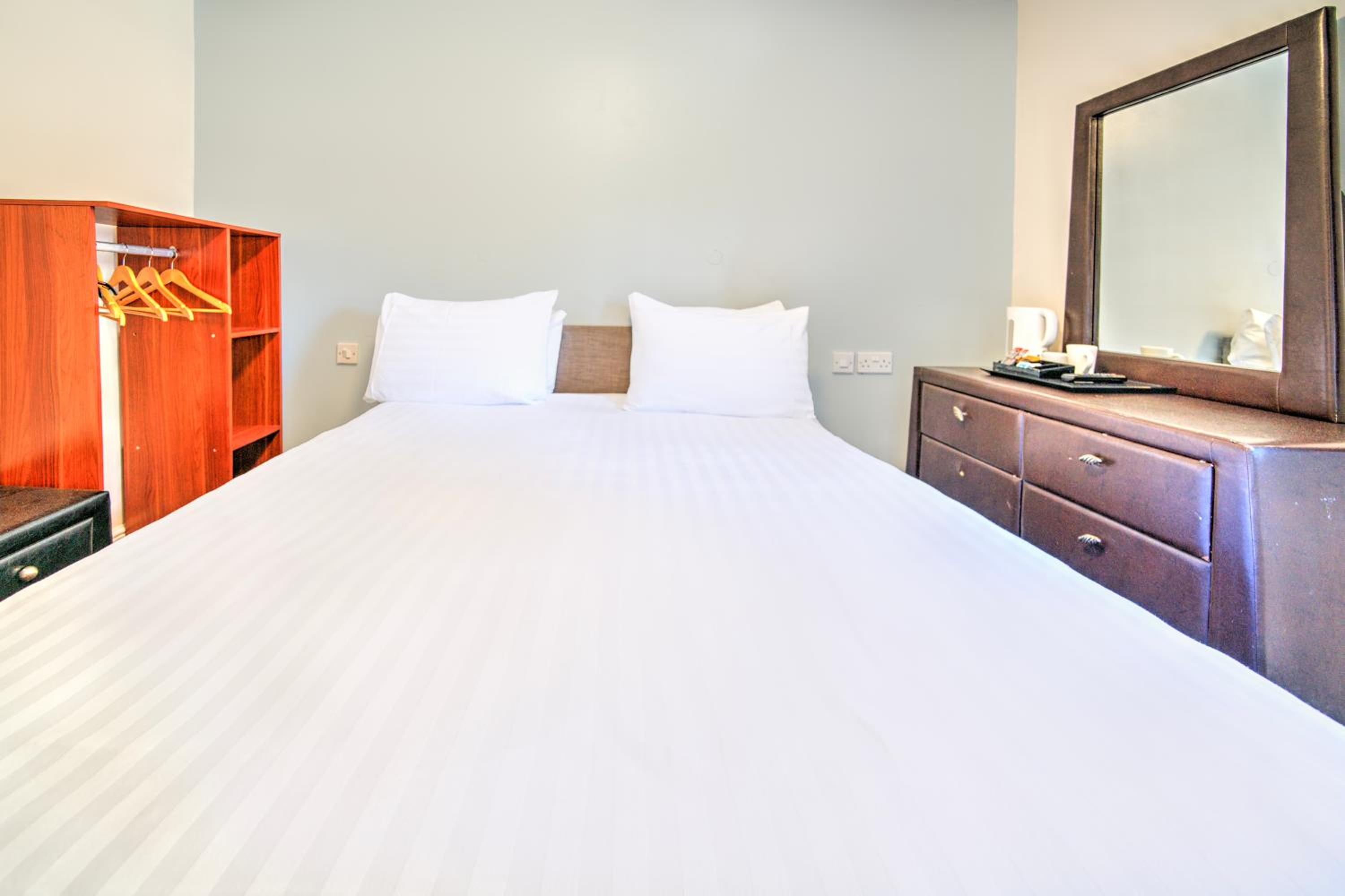 Deluxe Double Room - Photo 7