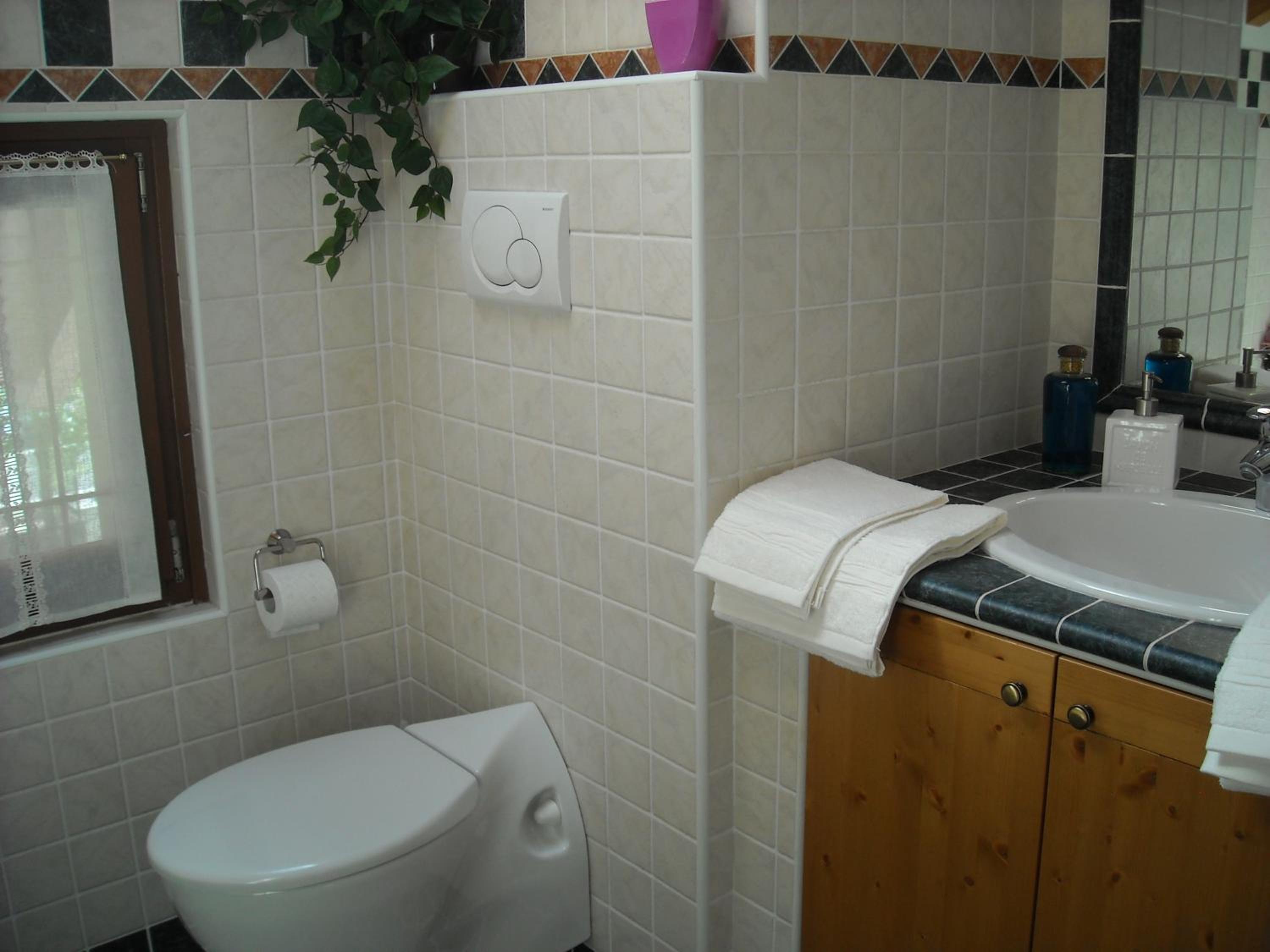Double Room With Private External Bathroom photo 3