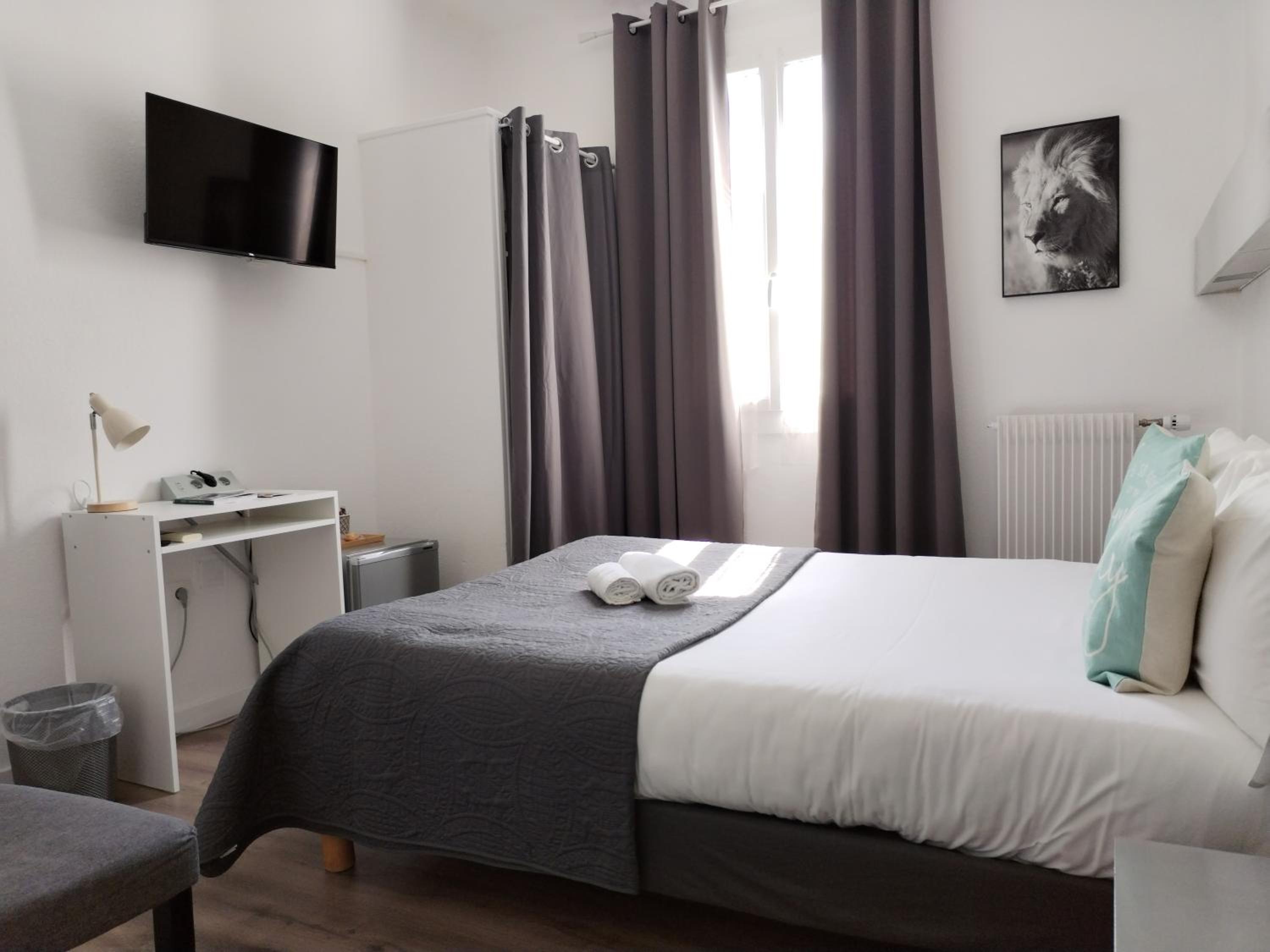 Budget Double Room (13m²) photo 2