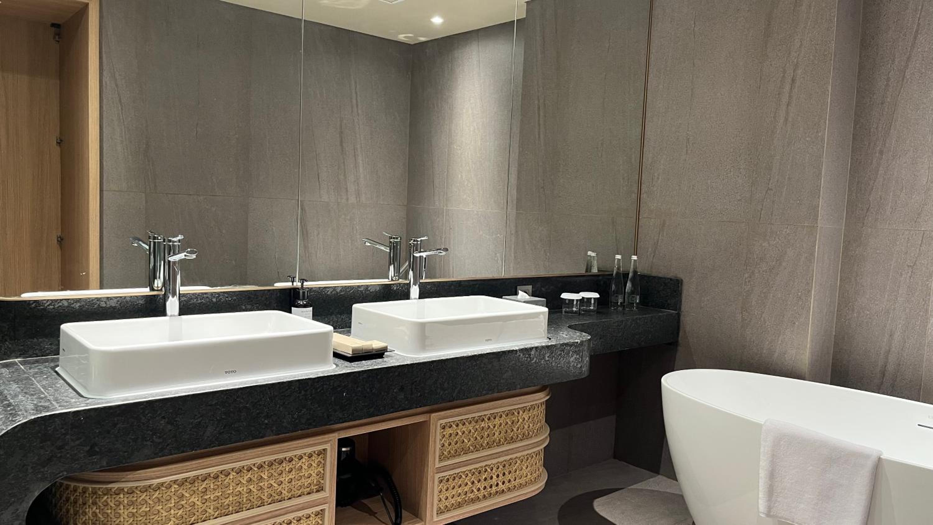 Privilege Suite photo 1