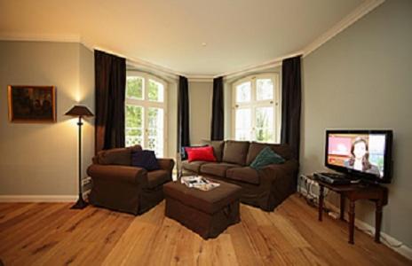 One-Bedroom Apartment photo 2