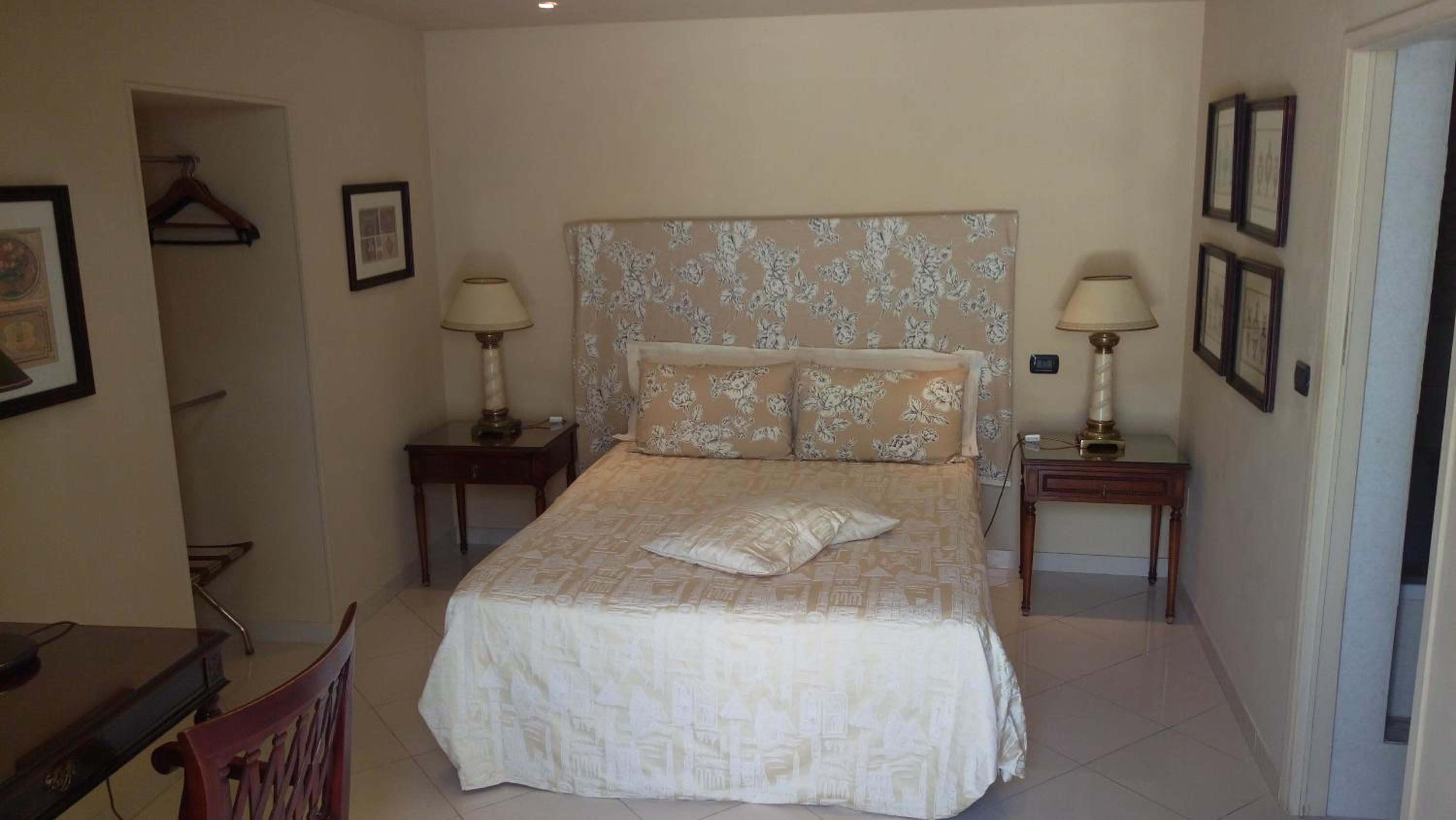 Executive Family Room photo 1