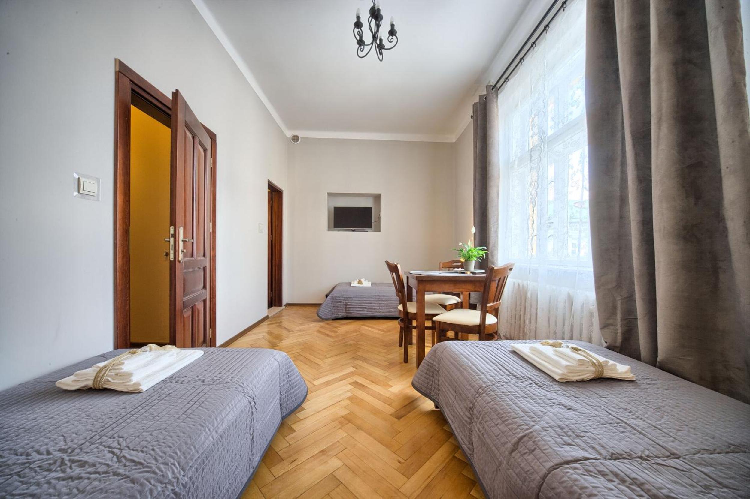 Deluxe Triple Room - Photo 3
