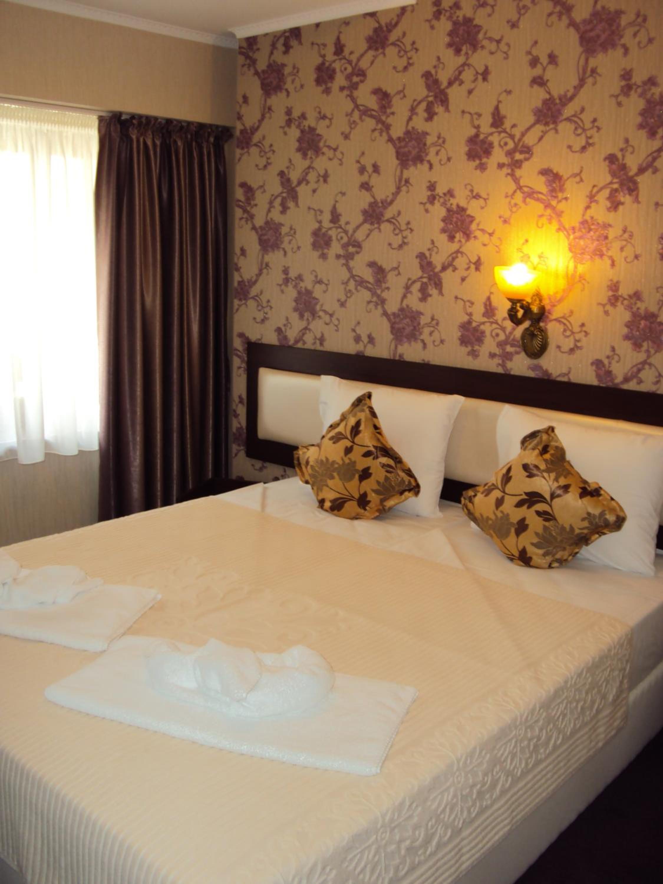 Economy Double Room - Photo 3