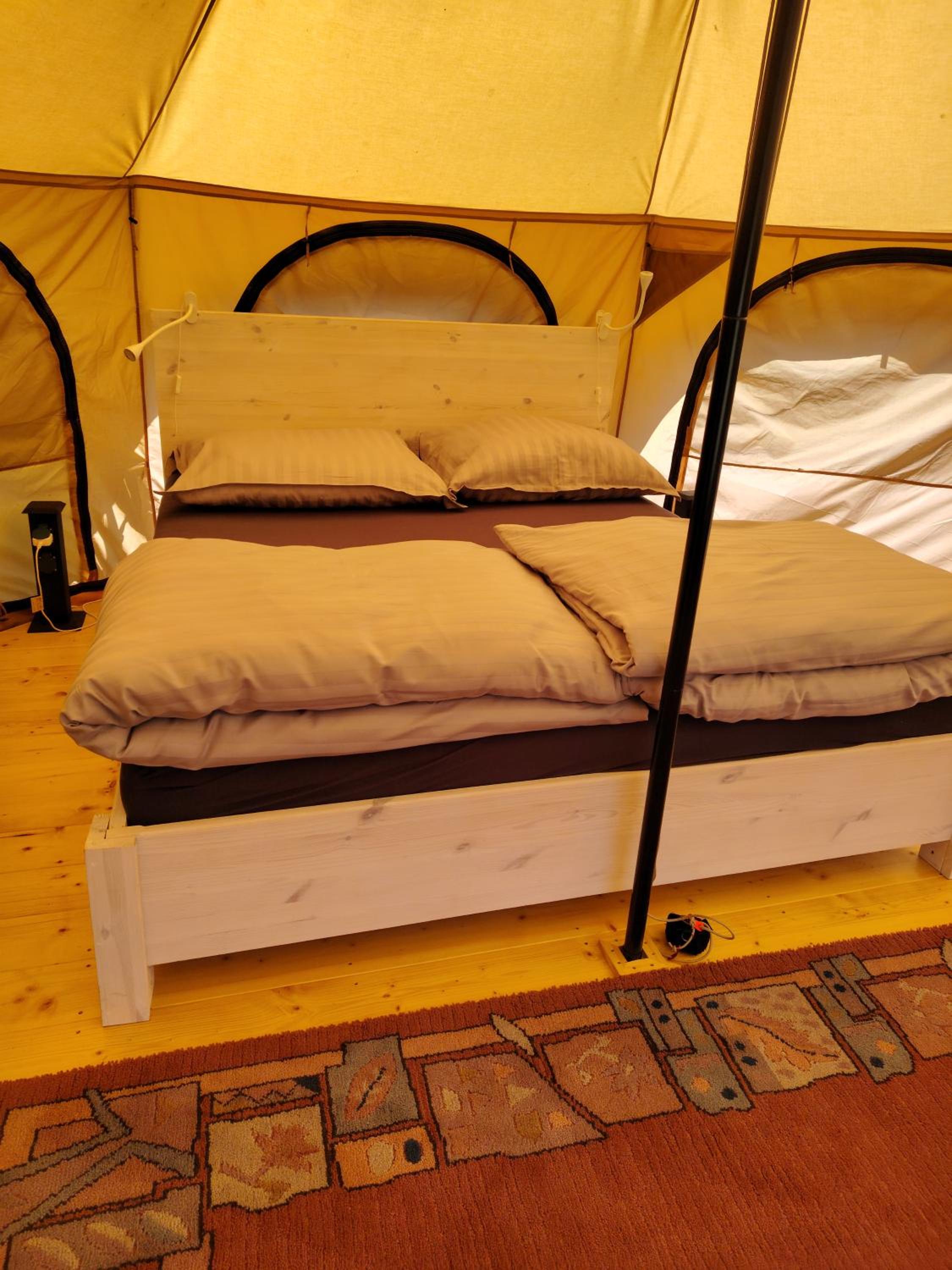 Tent