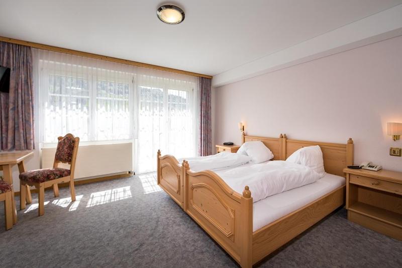 Standard Double Room photo 3