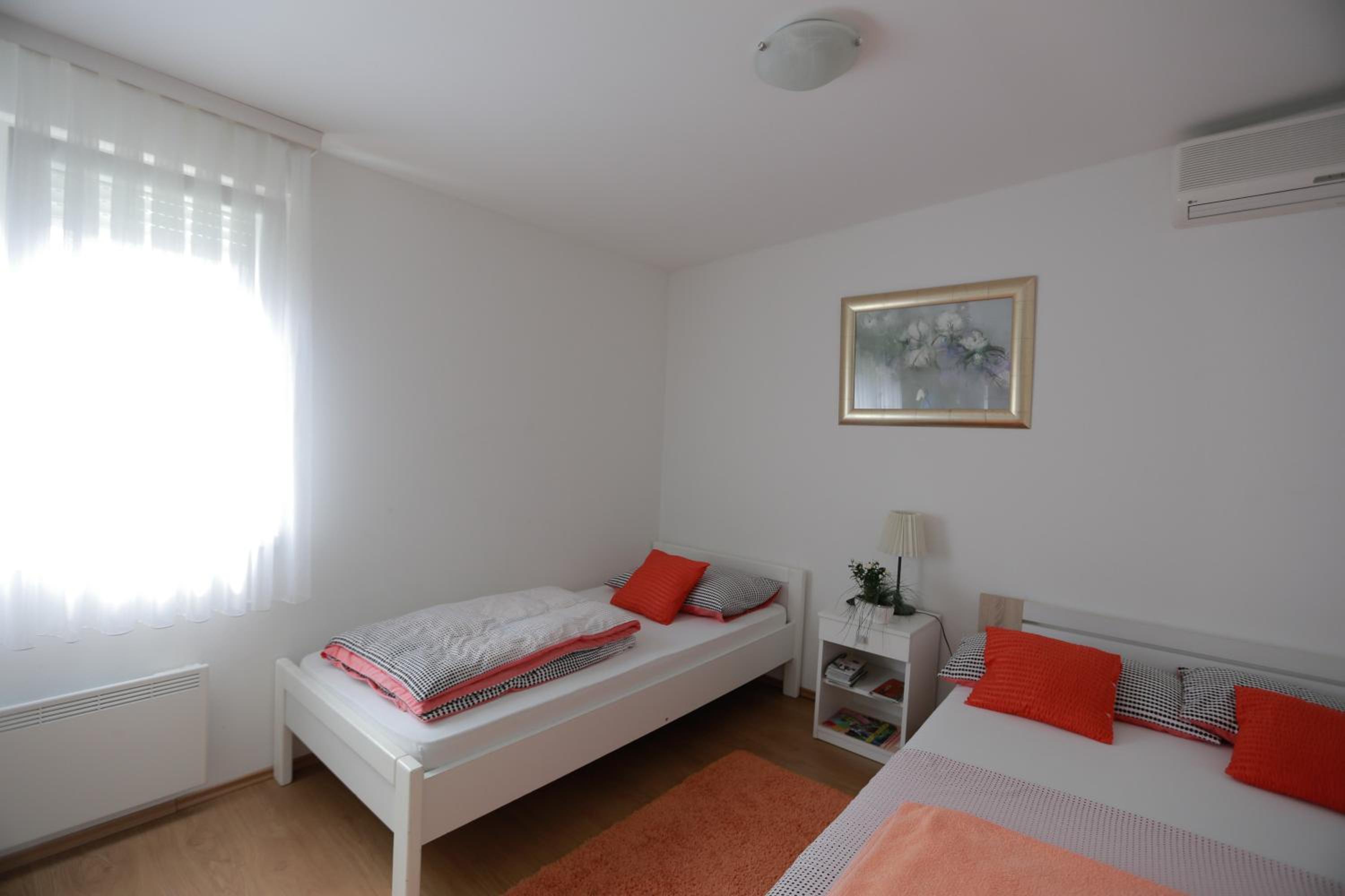 Triple Room - Photo 10