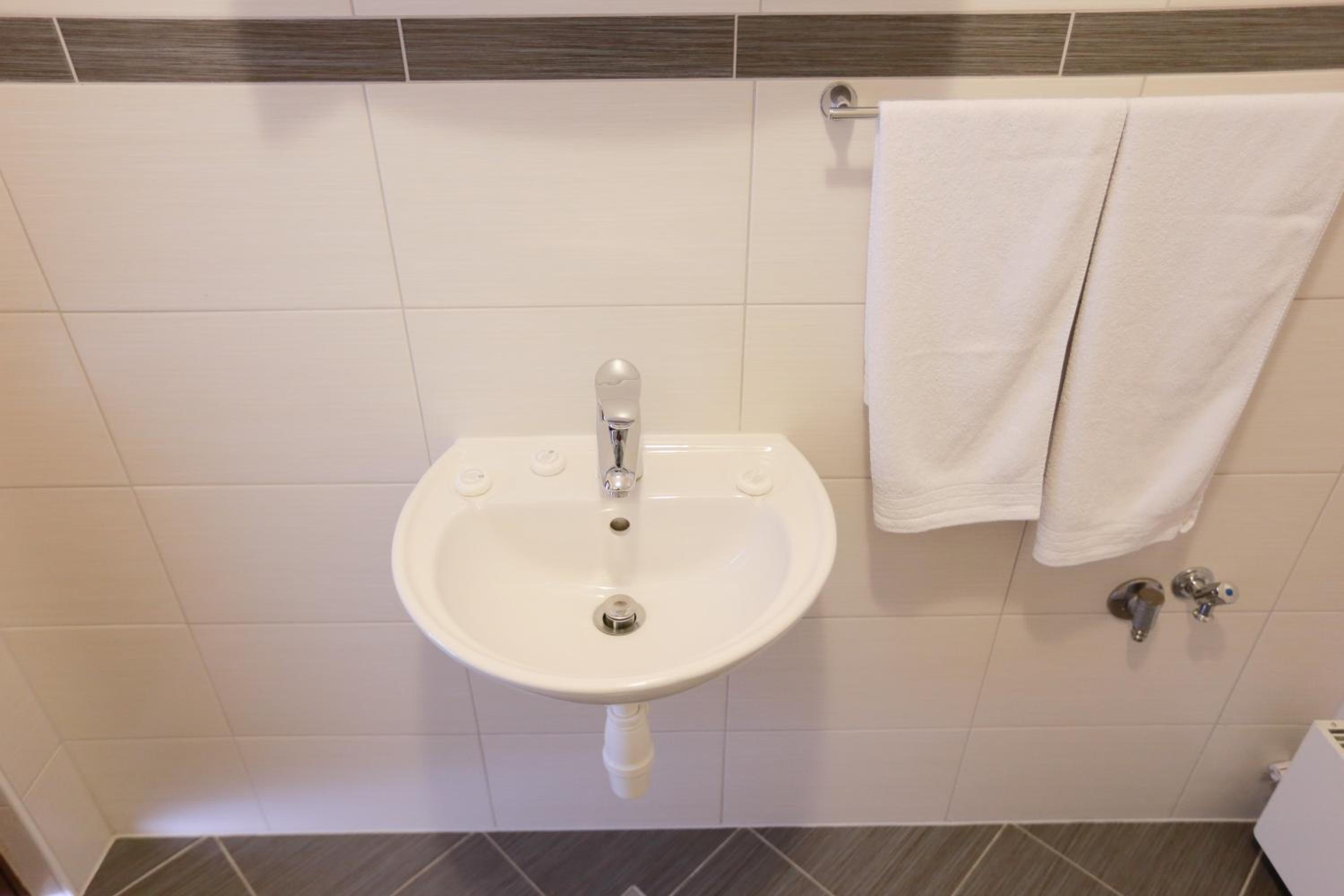 Triple Room - Photo 3
