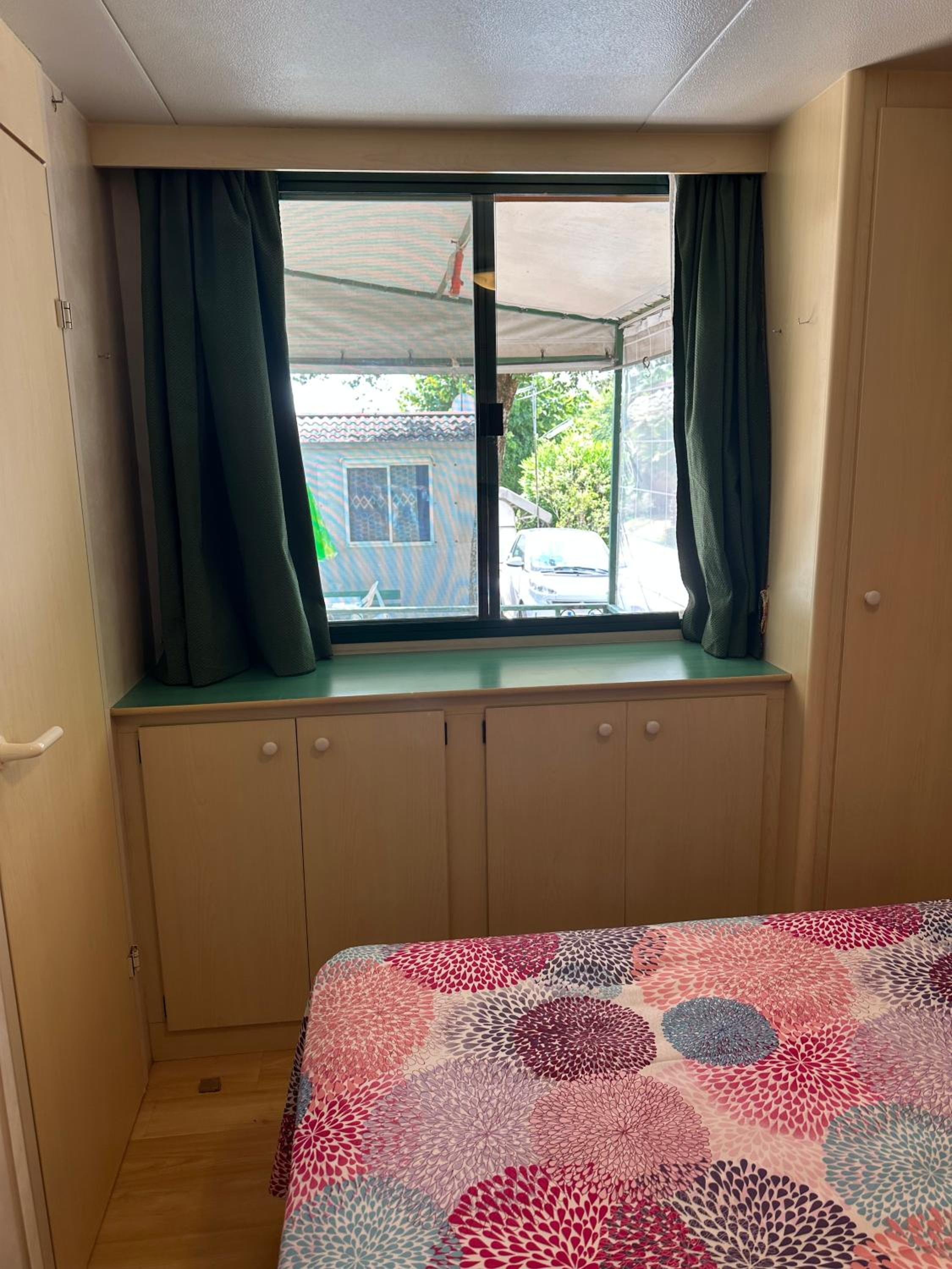 Mobile Home photo 2